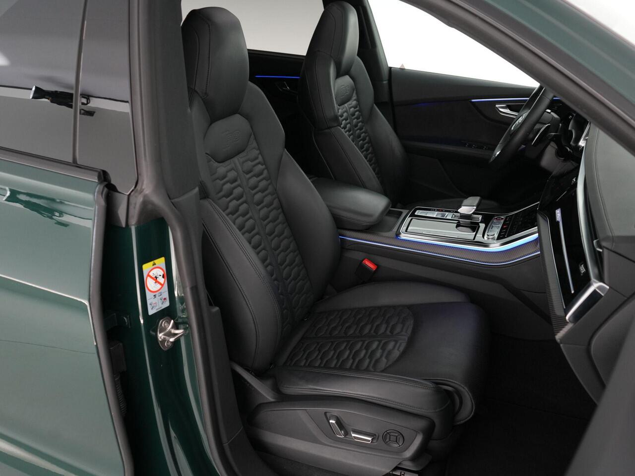 Audi RSQ8 4.0 600pk TFSI quattro |Goodwood Green|org. NL|1e eigenaar|panoramadak|B&O|head up|memory|360 camera|achteras besturing|elek. trekhaak|stoel ventilatie & verwarming|carbon interieur|Apple Carplay|23" lichtmetalen wielen|