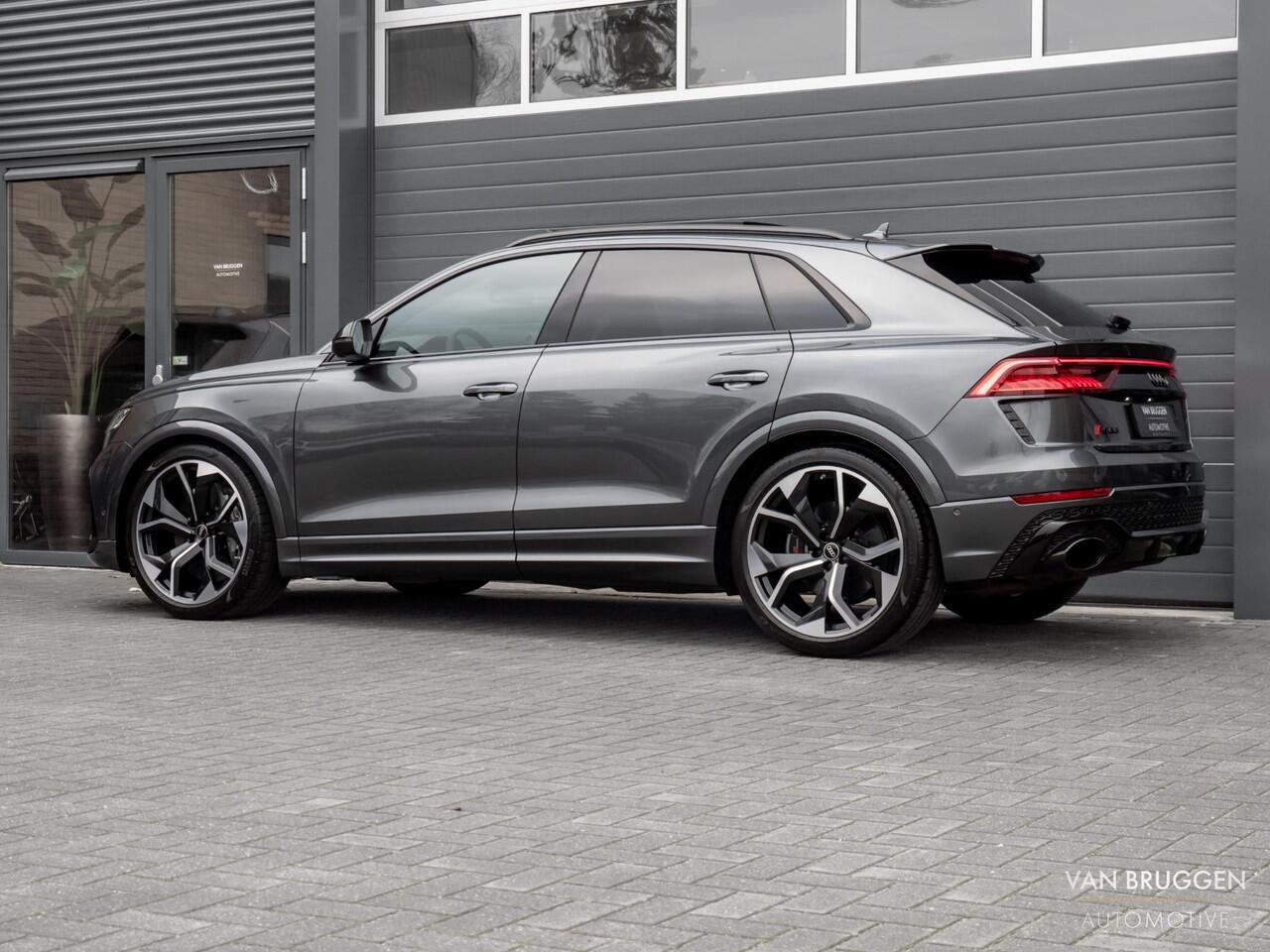 Audi RSQ8 4.0 TFSI V8 quattro Pano Keramisch Massage BTW Standkachel Alcantara 23"