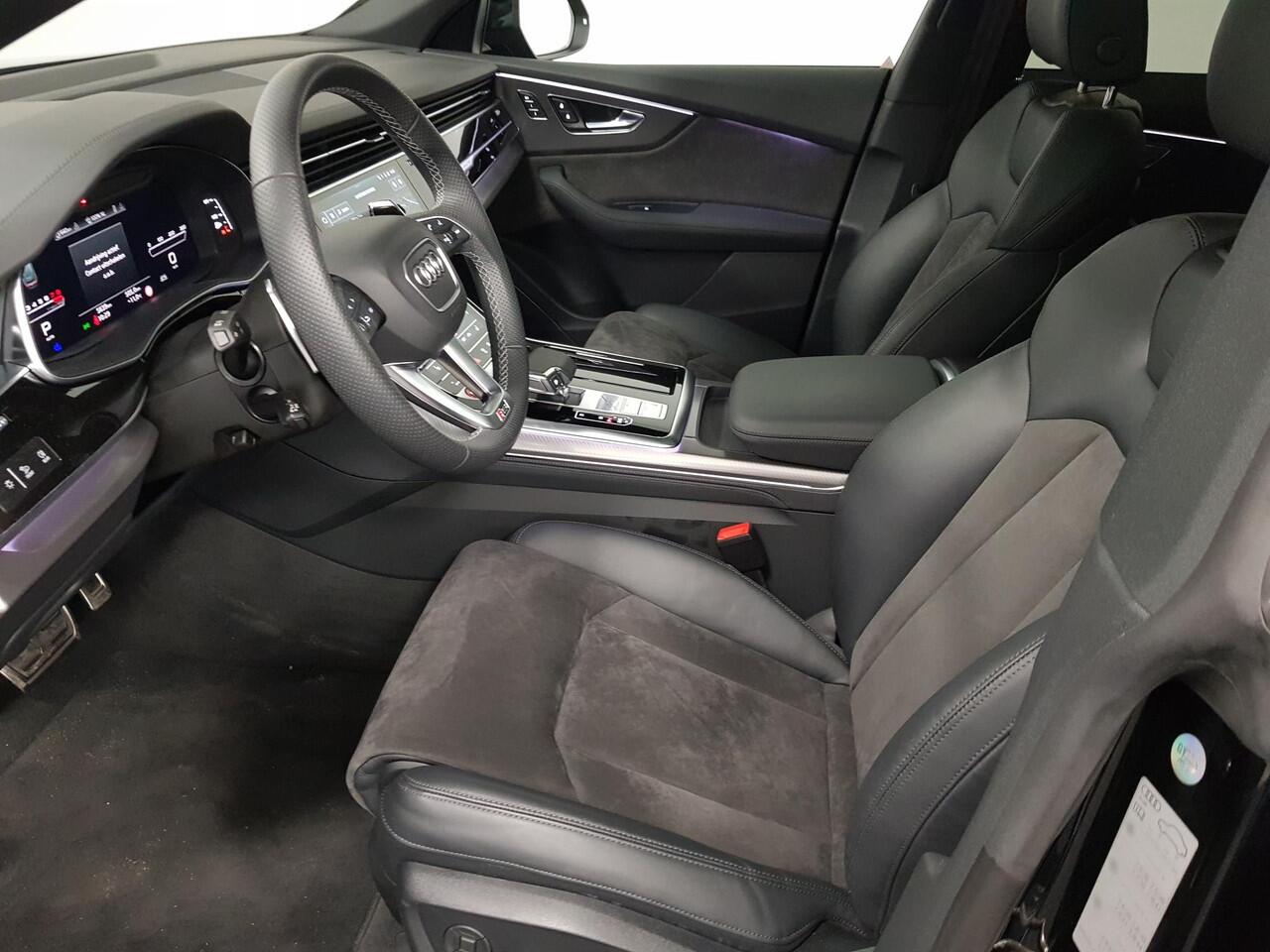 Audi RSQ8 4.0 TFSI RS Q8 Quattro 600pk! | Panorama dak | Navigatie | Electrische achterklep | Led | Camera | Climate Control | Parkeer sensoren voor en achter | Lichtmetalen Velgen