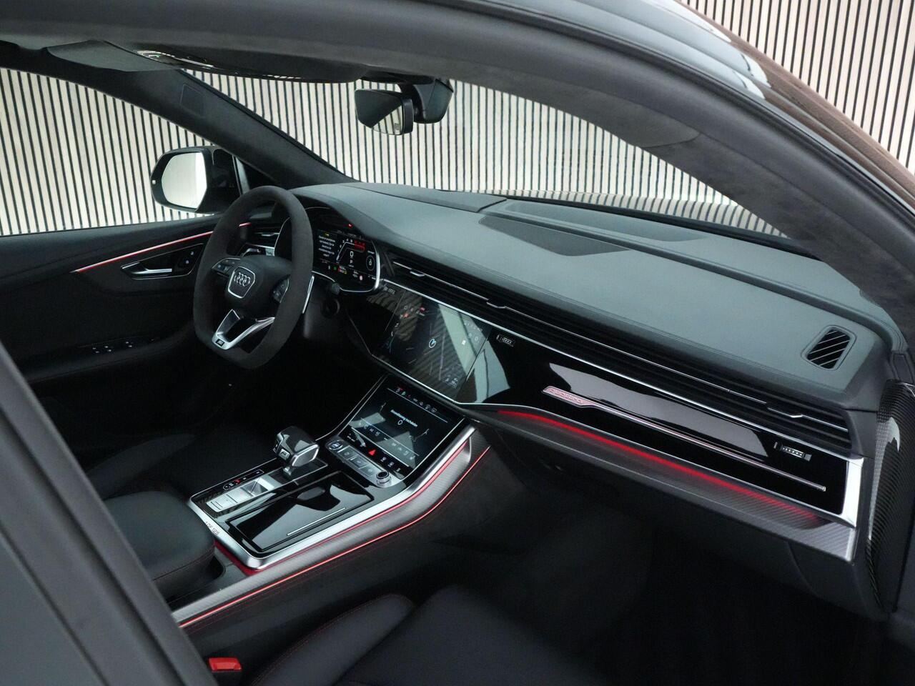 Audi RSQ8 RSQ8-R ABT 4.0 740pk TFSI quattro |Incl. BTW|1 of 125|Carbon exterieur|RS-dynamic plus|panoramadak|Bang&Olufsen|massage|HUD|memory|360° camera|stoelverwarming en verkoeling|Apple Carplay|