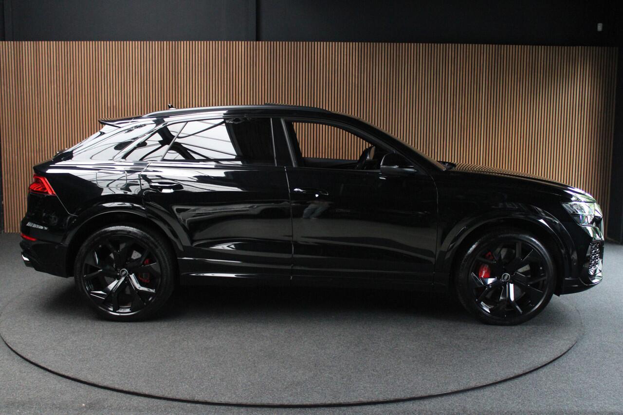 Audi RSQ8 4.0 TFSI B&O HUD Carbon ACC Panodak Leder Keyless Climate (4-zone) Elektr. bedienbaar achterklep Keyless Stoelventilatie Stoelverwarming Sportstoelen Plus Matrix LED LM velgen 23 inch BTW auto