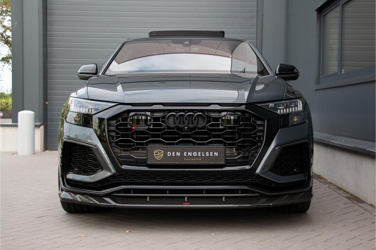 Audi RSQ8 4.0 V8 600PK URBAN | Keramische | 24" Vossen | 360Cam | ACC | Ventilatie | Head Up | B&O | Lane & Side Assist | Dynamic+ 305km/h | Softclose | Stuurverwarming | Keyless | Standkachel | Luchtvering | Matrix Led | Carbon | | Achterasbesturing | E.TH 3500KG 