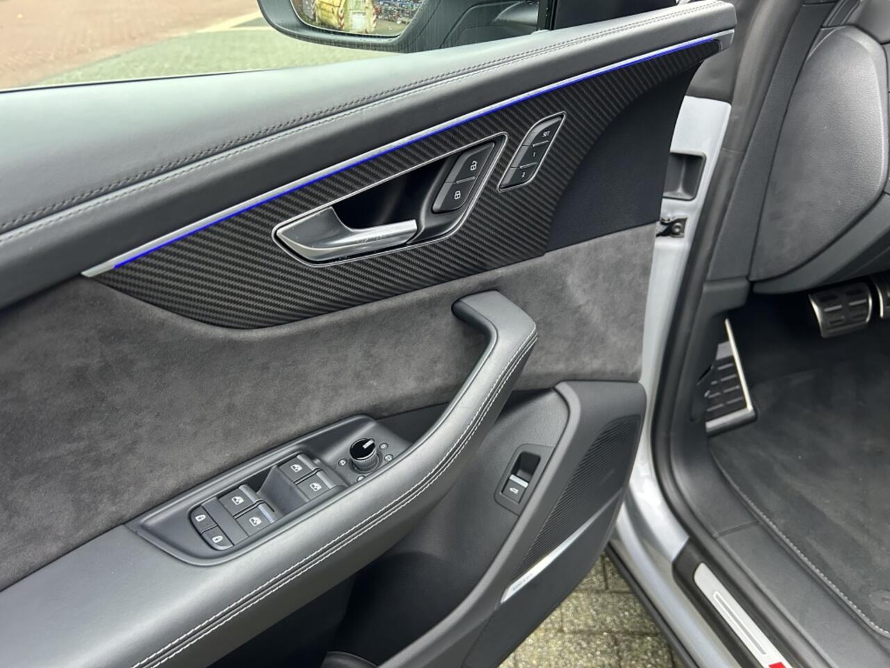 Audi RSQ8 Dynamic Carbon B&O Ceramic NIEUW! ?