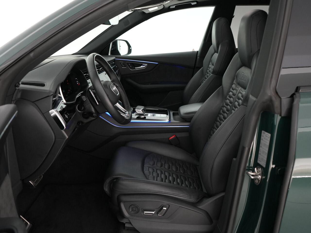 Audi RSQ8 4.0 600pk TFSI quattro |Goodwood Green|org. NL|1e eigenaar|panoramadak|B&O|head up|memory|360 camera|achteras besturing|elek. trekhaak|stoel ventilatie & verwarming|carbon interieur|Apple Carplay|23" lichtmetalen wielen|