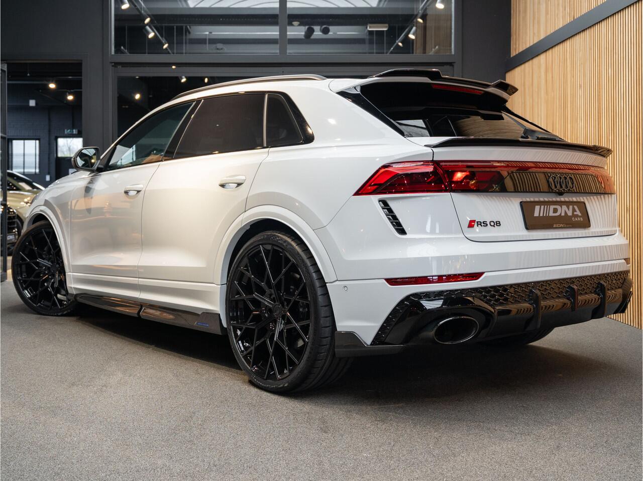 Audi RSQ8 URBAN quattro Performance RSQ8 4.0 TFSI 24' Inch Carbon