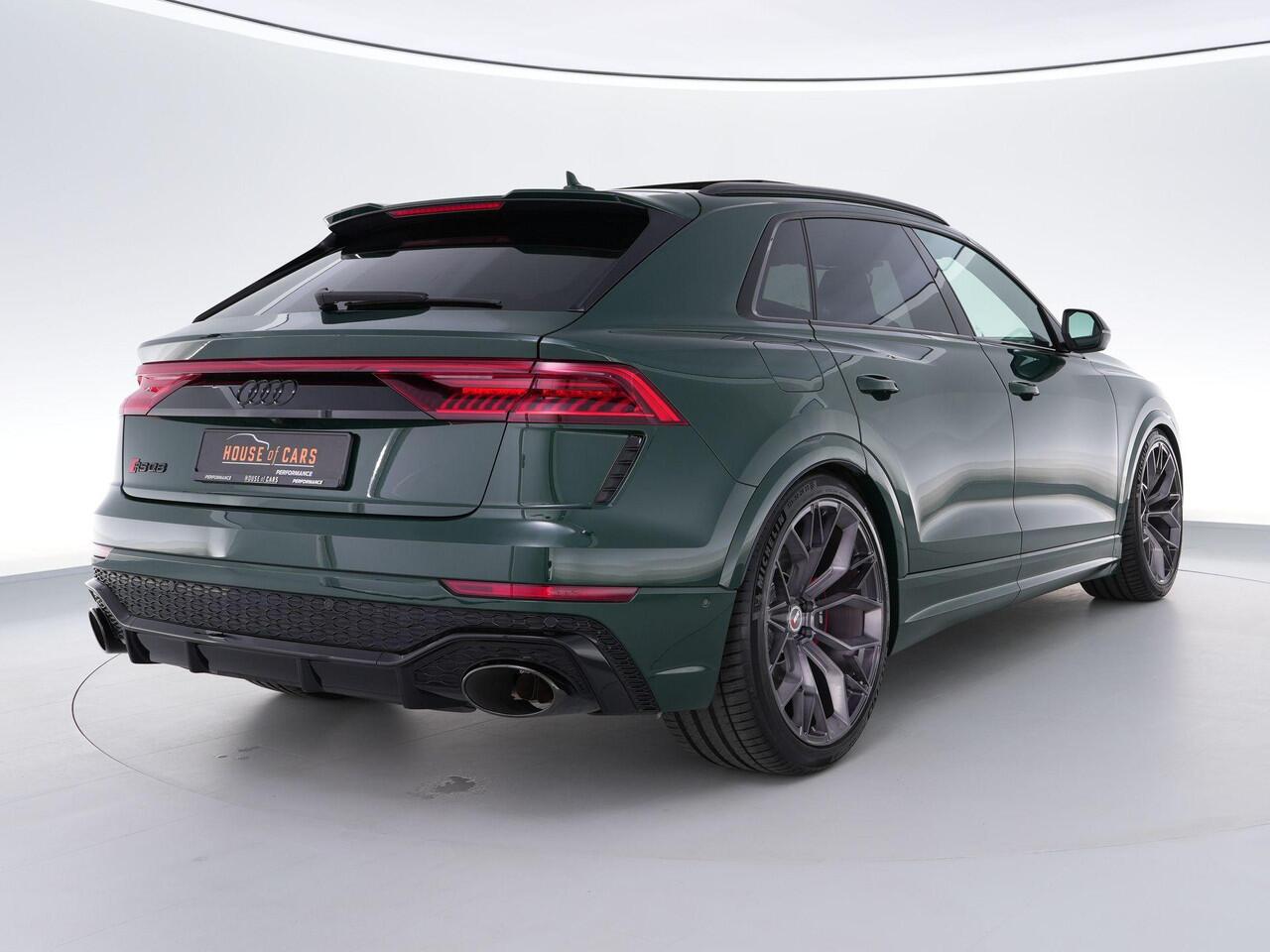 Audi RSQ8 4.0 600pk TFSI quattro |Goodwood Green|org. NL|1e eigenaar|panoramadak|B&O|head up|memory|360 camera|achteras besturing|elek. trekhaak|stoel ventilatie & verwarming|carbon interieur|Apple Carplay|23" lichtmetalen wielen|