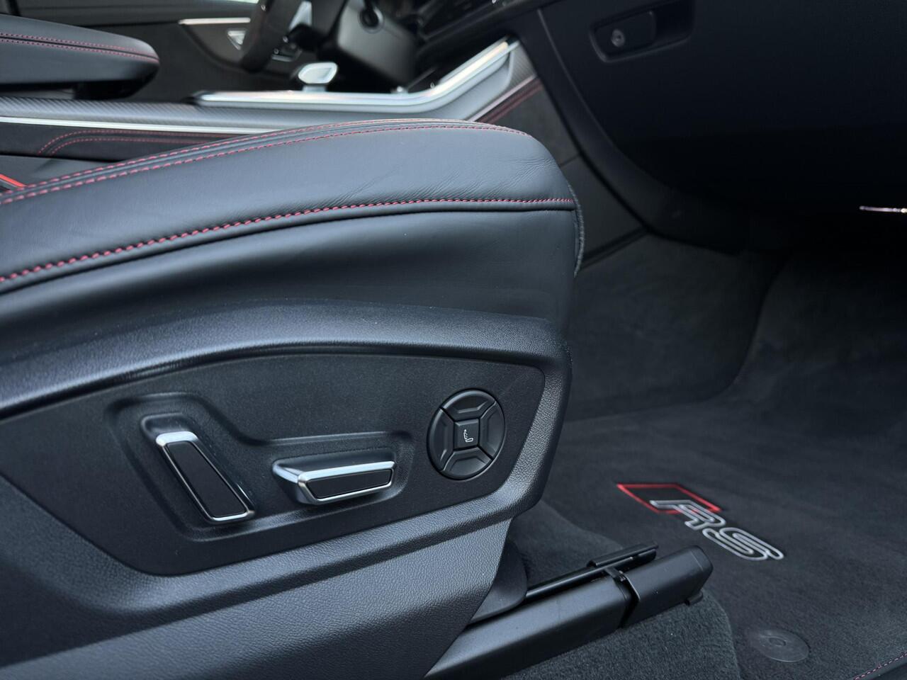 Audi RSQ8 4.0 TFSI RSQ8 quattro Dynamic +|Ceramic|CARBON|Sportuitlaat|City & Tour