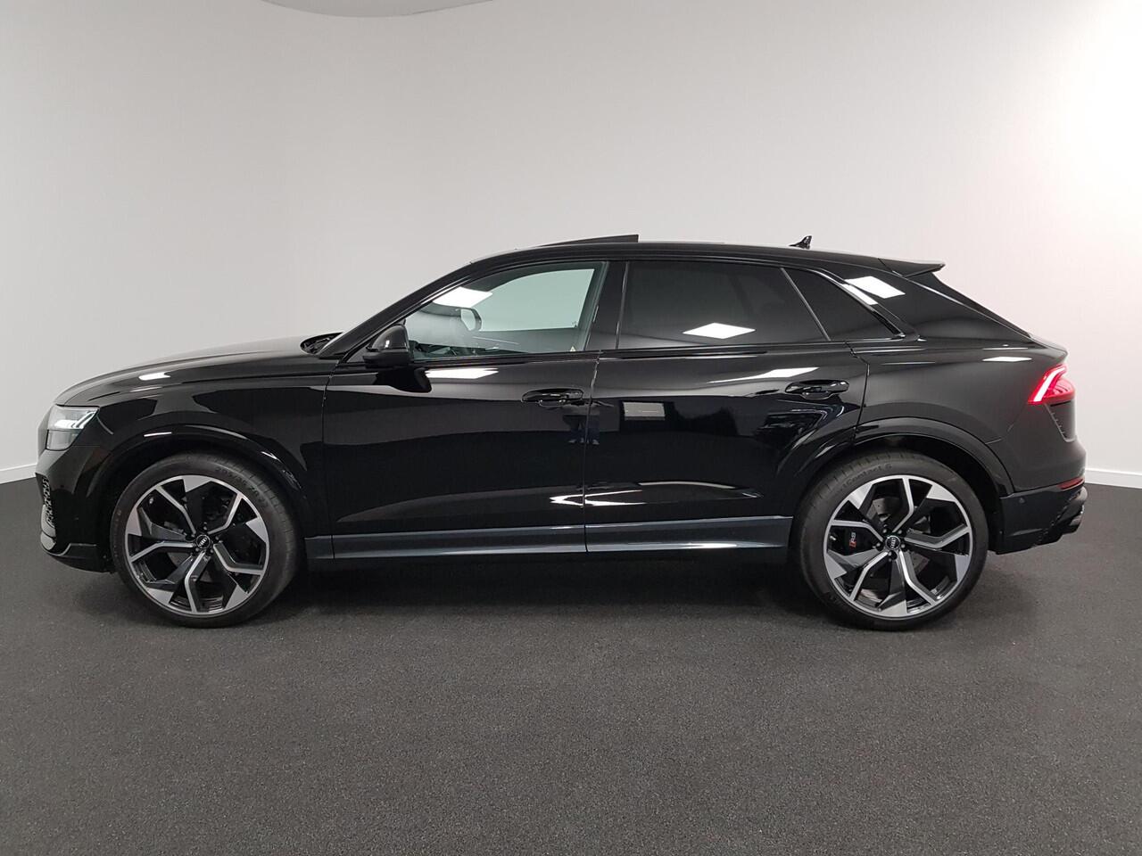 Audi RSQ8 4.0 TFSI RS Q8 Quattro 600pk! | Panorama dak | Navigatie | Electrische achterklep | Led | Camera | Climate Control | Parkeer sensoren voor en achter | Lichtmetalen Velgen