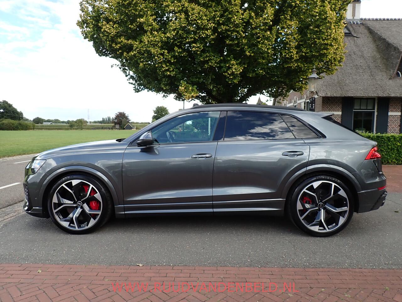 Audi RSQ8 4.0TFSI QUATTRO CARBON/CERAMIC/ACC/MASSAGE/VENTILATIE/B&O/HEADUP