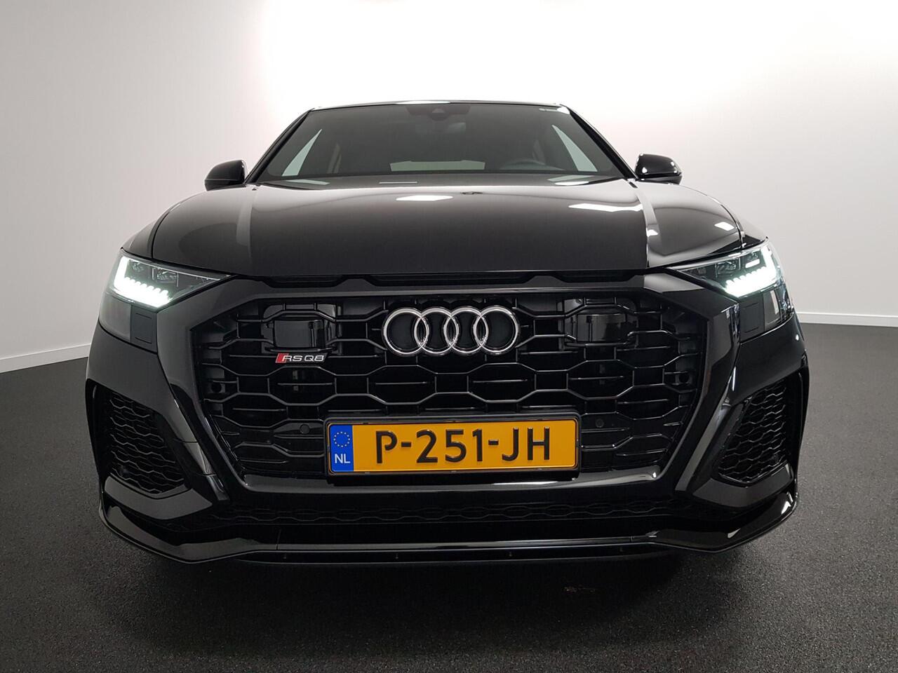 Audi RSQ8 4.0 TFSI RS Q8 Quattro 600pk! | Panorama dak | Navigatie | Electrische achterklep | Led | Camera | Climate Control | Parkeer sensoren voor en achter | Lichtmetalen Velgen