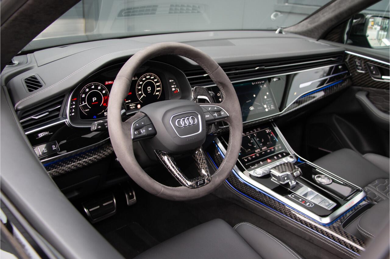 Audi RSQ8 Signature Edition | 800PK | B&O+ | Ceramic Brakes | 360 Cam | ACC | Pano | Softclose | Lane & Side Assist | Fabrieksgarantie | PPF | Nachtzicht | Carbon | Apple & Android Carplay | Dynamic+ | Achterasbesturing | Dynamic Plus Pack | Ambiance | Laser | E.TH
