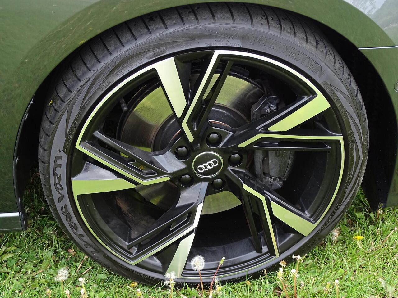 Audi S3 Limousine 310 pk Quattro S-Line Automaat, F1-Flippers, Camera, Leder Sport Interieur, Navigatie, Multimedia, Airco/ECC, Cruisecontrol, Parkeersensoren, LM-velgen