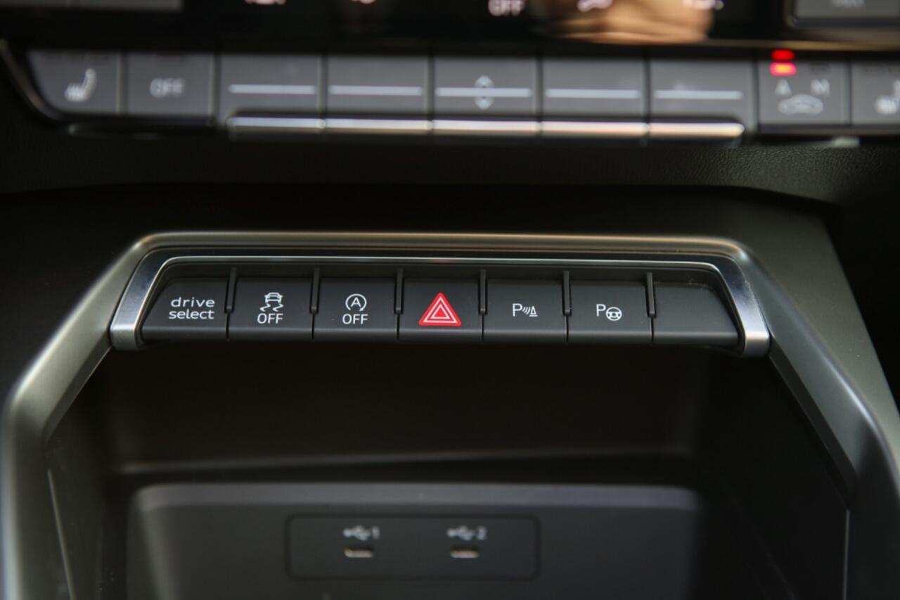 Audi S3 SPORTBACK 2.0 TFSI S3 | Pano | Milltek |