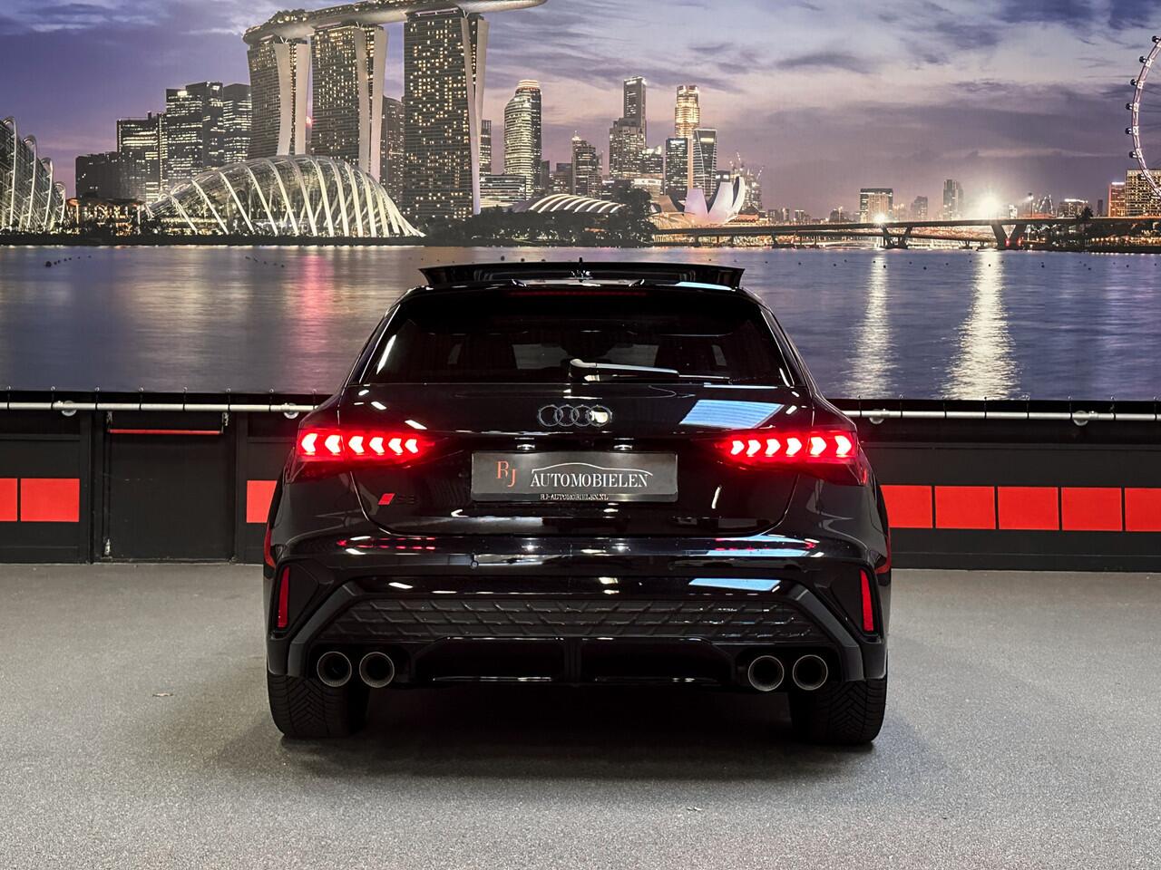 Audi S3 SPORTBACK 2.0 TFSI S3 quattro Akrapovic |SONOS|RS-Seats|Leder|Panorama