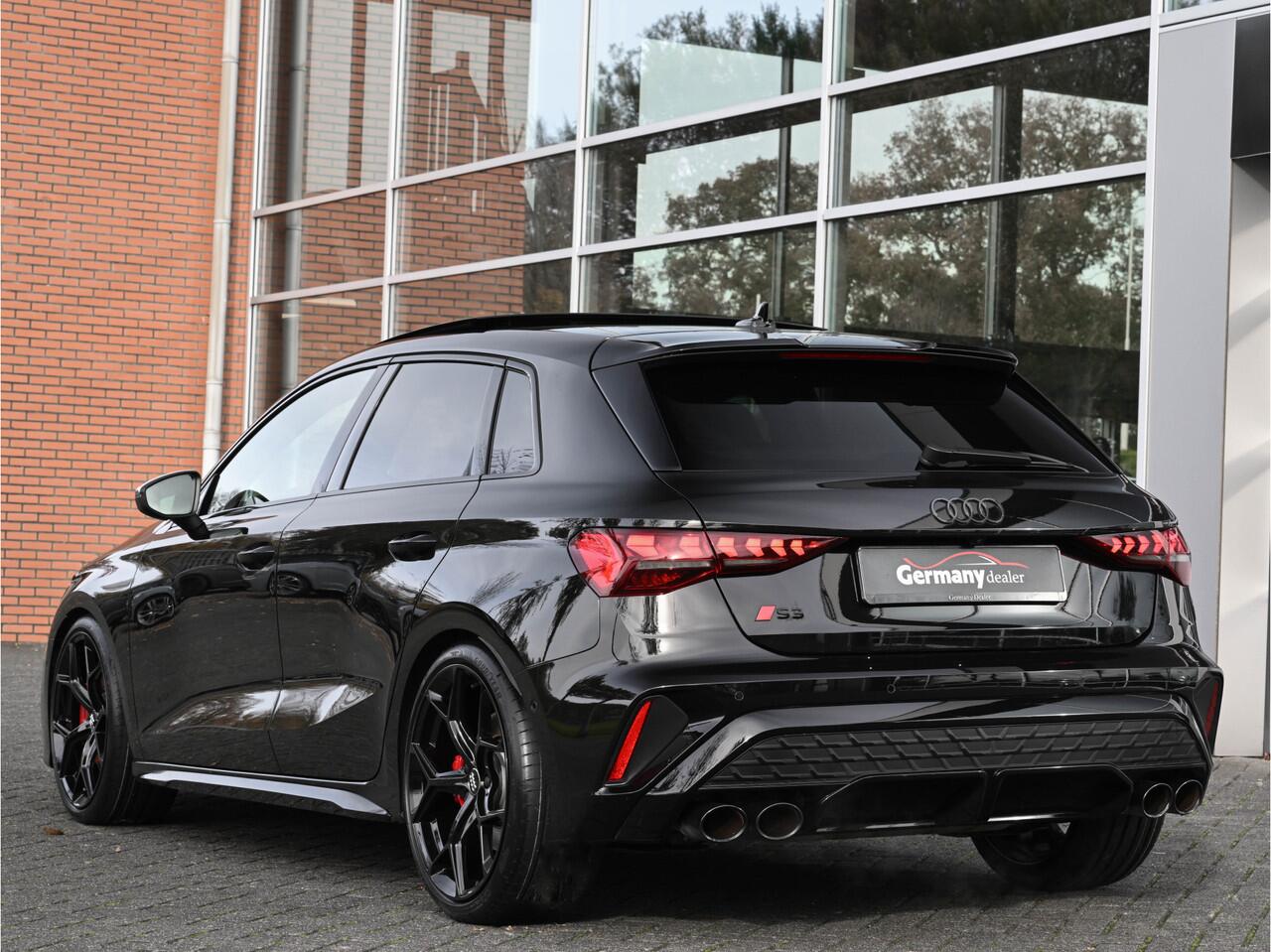 Audi S3 SPORTBACK 2.0TFSI 334pk Quattro Pano HUD M-Led RS-Zetels+Memo Sfeerverl Sonos Keyless VOL!!