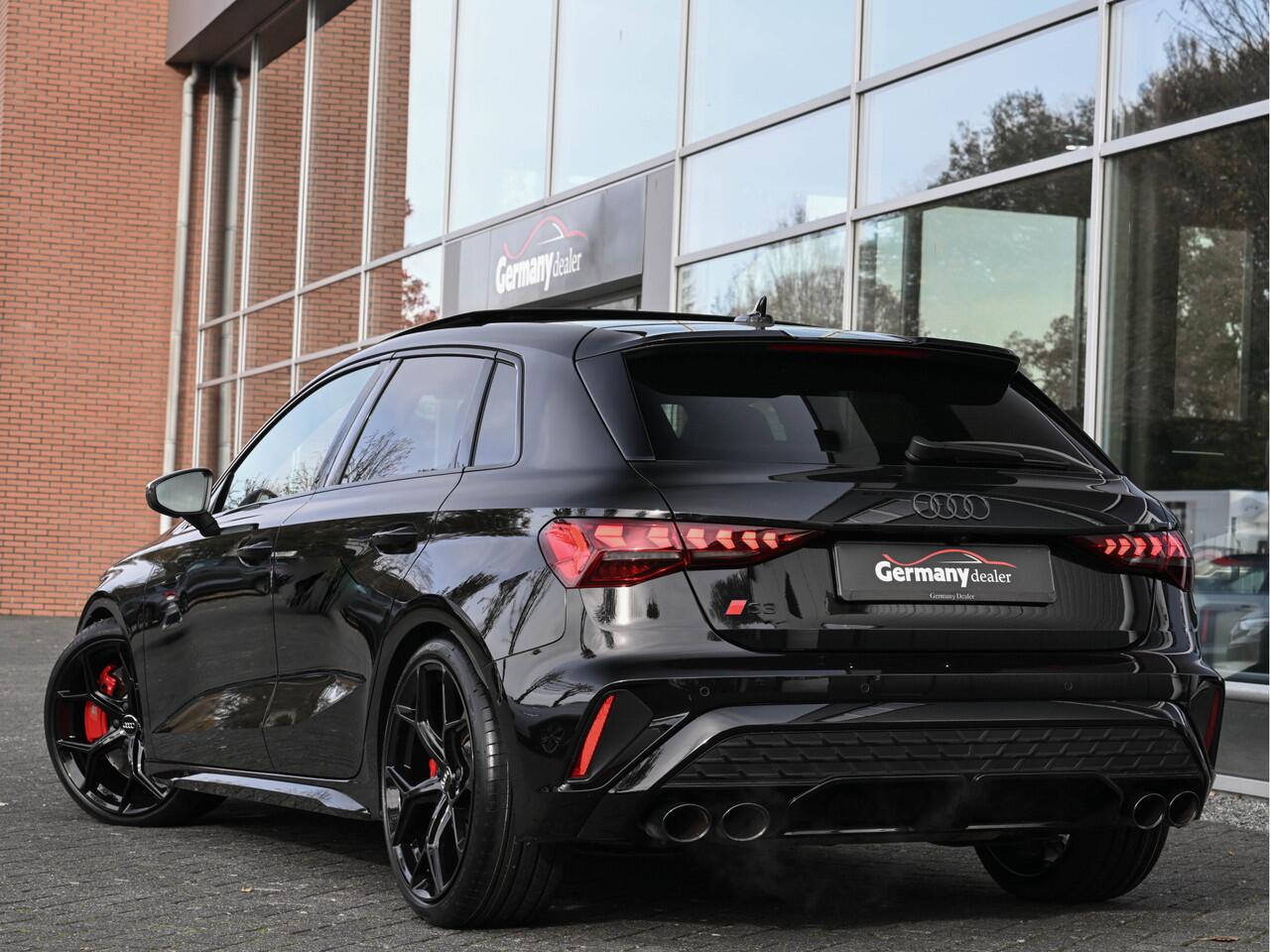 Audi S3 SPORTBACK 2.0TFSI 334pk Quattro Pano HUD M-Led RS-Zetels+Memo Sfeerverl Sonos Keyless VOL!!