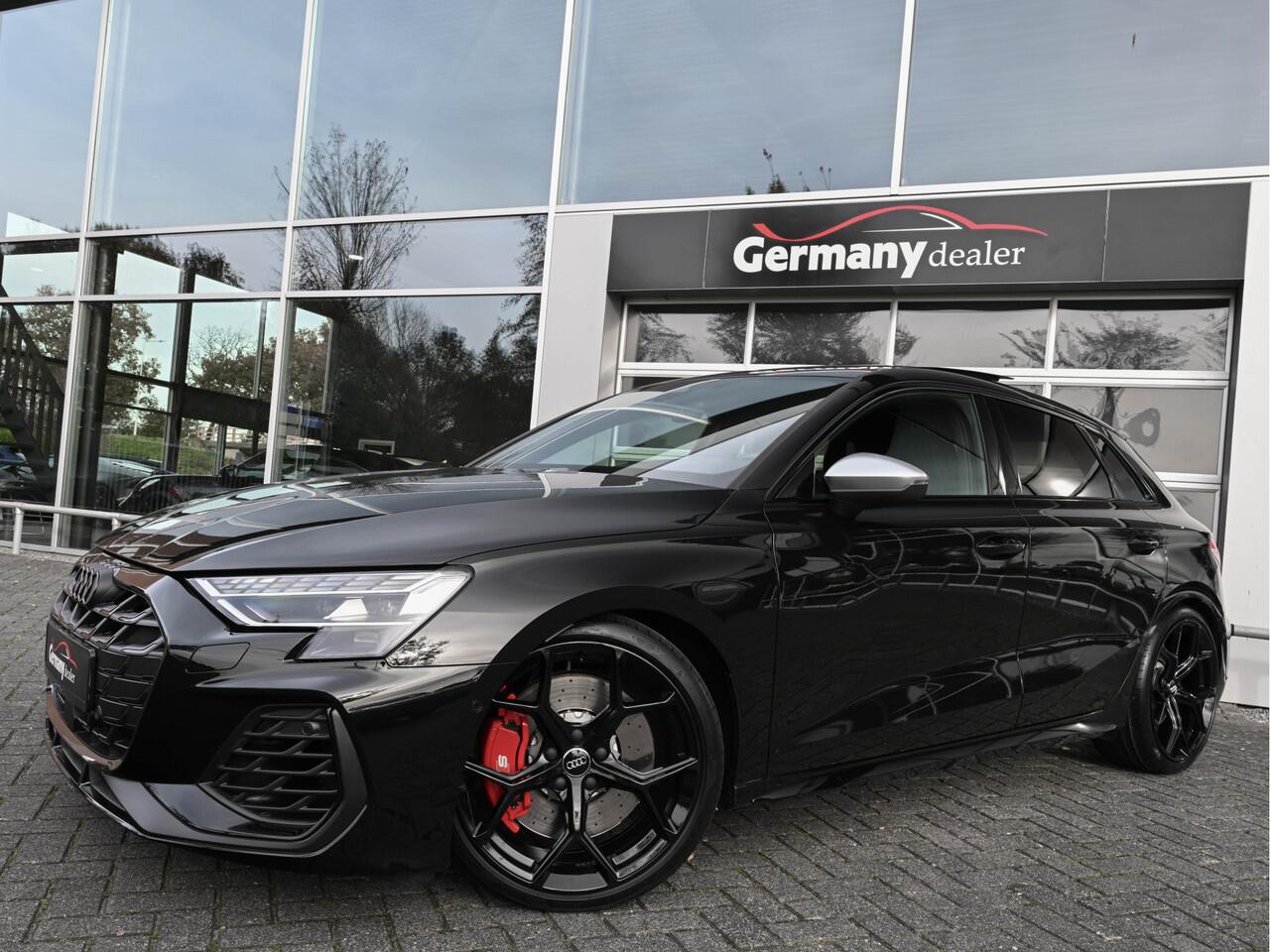 Audi S3 SPORTBACK 2.0TFSI 334pk Quattro Pano HUD M-Led RS-Zetels+Memo Sfeerverl Sonos Keyless VOL!!