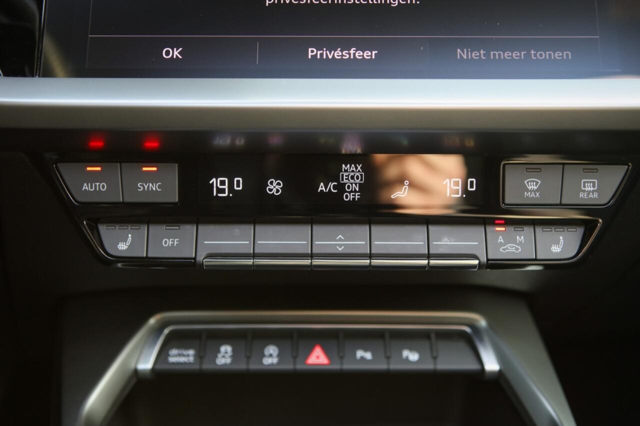 Audi S3 SPORTBACK 2.0 TFSI S3 | Pano | Milltek |