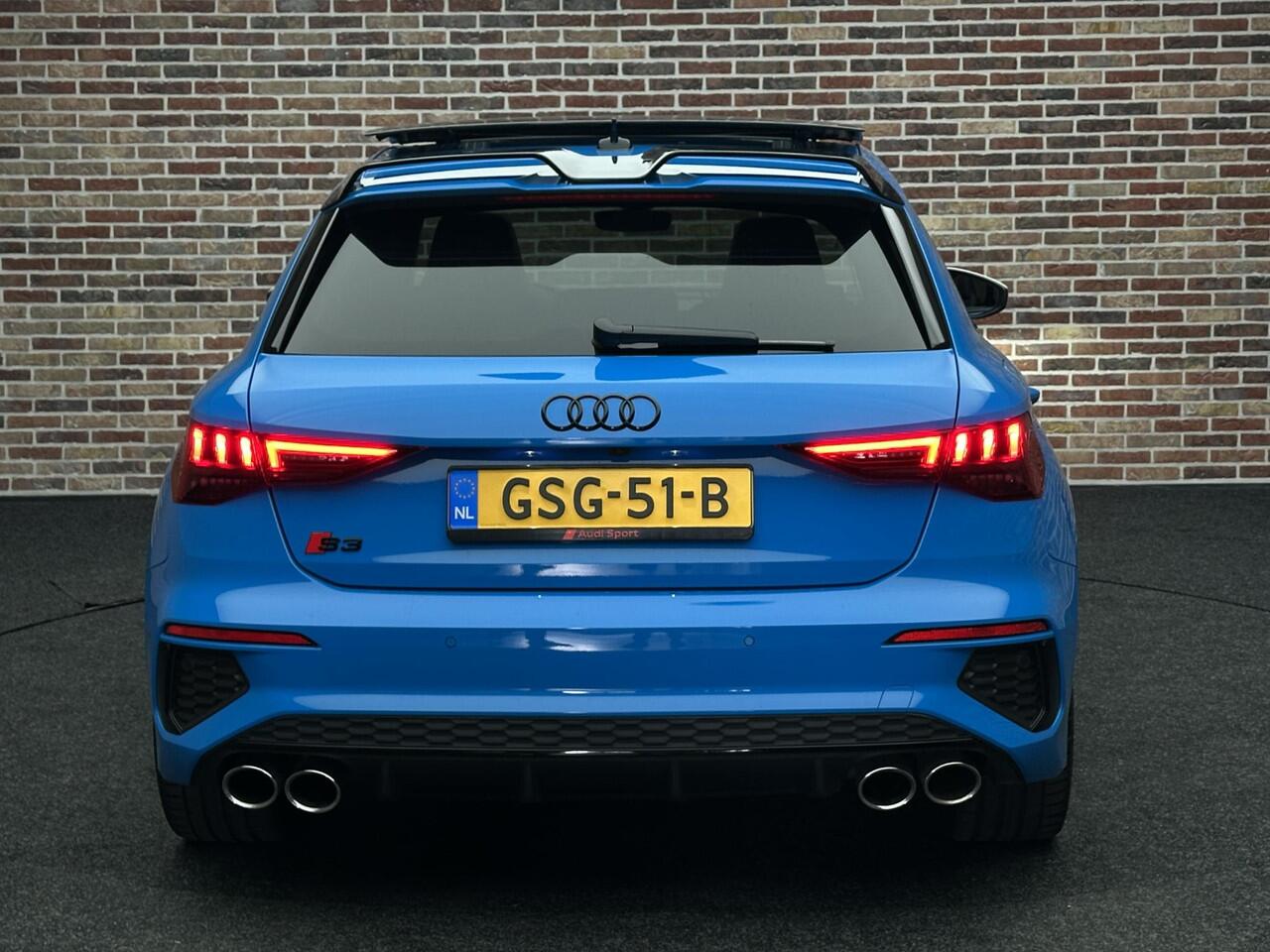 Audi S3 SPORTBACK 2.0 TFSI quattro Panorama B&O RS Stoel Matrix Camera