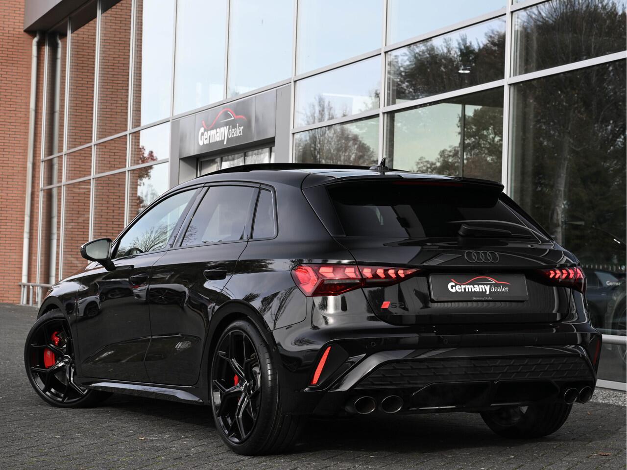 Audi S3 SPORTBACK 2.0TFSI 334pk Quattro Pano HUD M-Led RS-Zetels+Memo Sfeerverl Sonos Keyless VOL!!