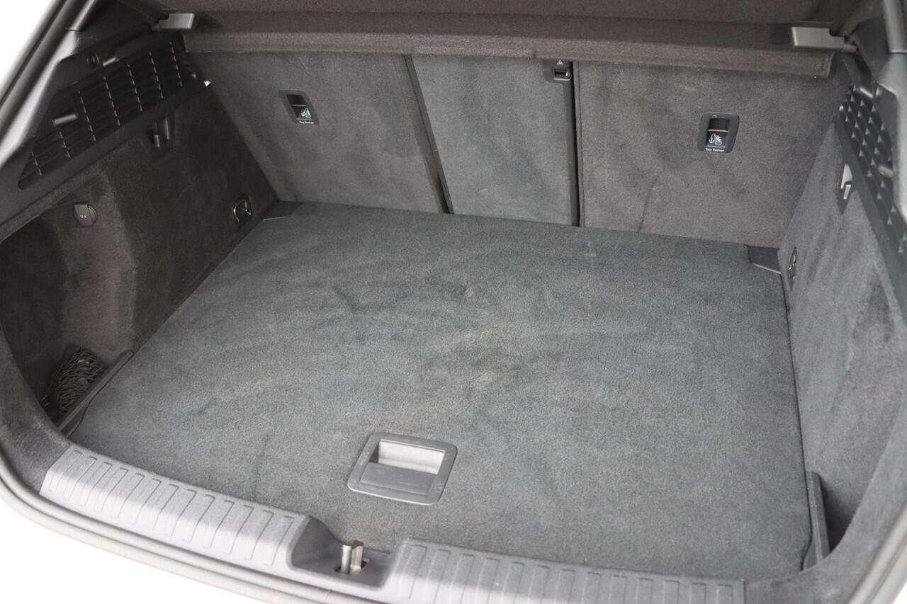 Audi S3 SPORTBACK 2.0 TFSI 310pk S tronic Quattro Edition One | Pano | B&O | Diamantstiksel