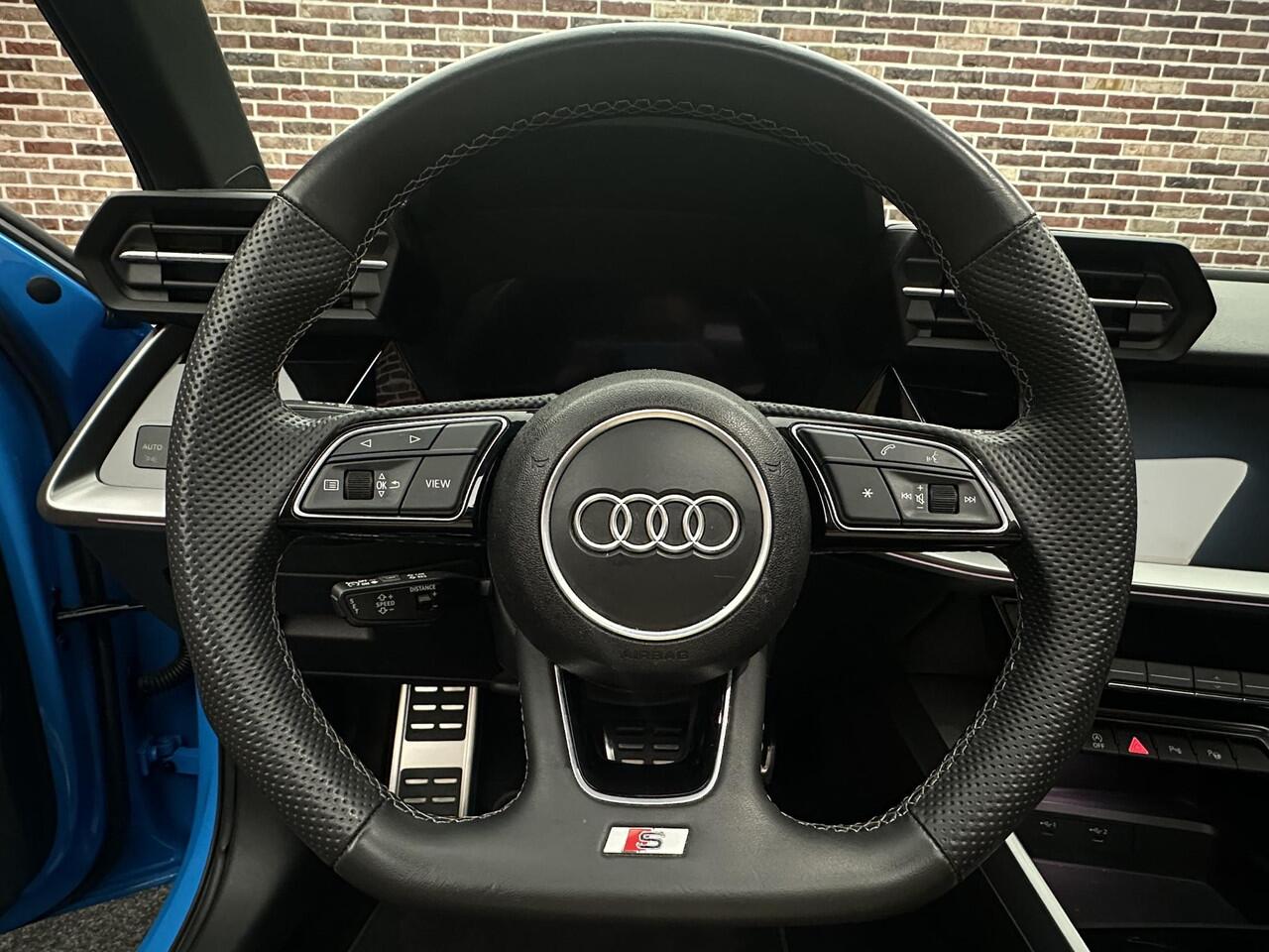 Audi S3 SPORTBACK 2.0 TFSI quattro Panorama B&O RS Stoel Matrix Camera