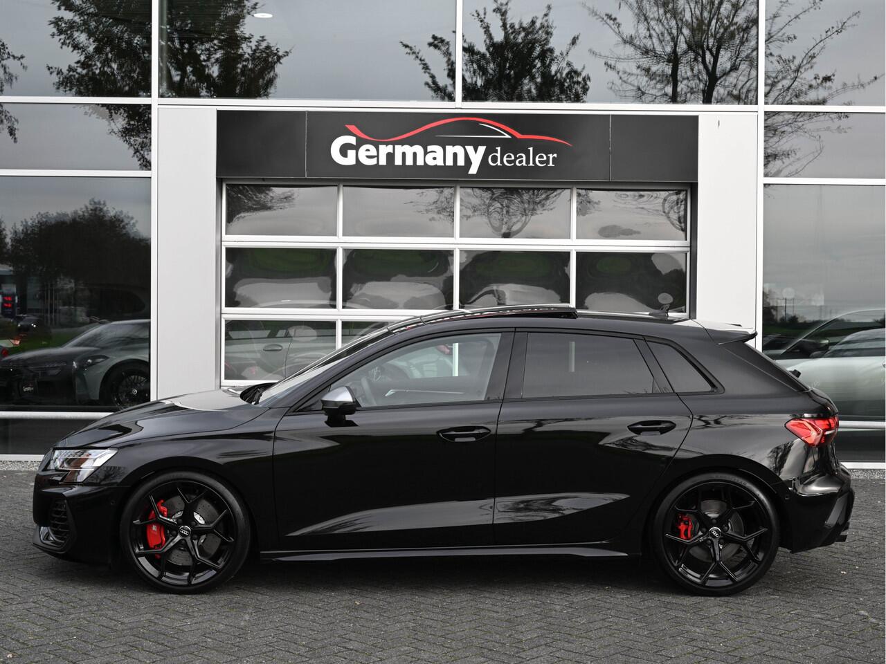 Audi S3 SPORTBACK 2.0TFSI 334pk Quattro Pano HUD M-Led RS-Zetels+Memo Sfeerverl Sonos Keyless VOL!!