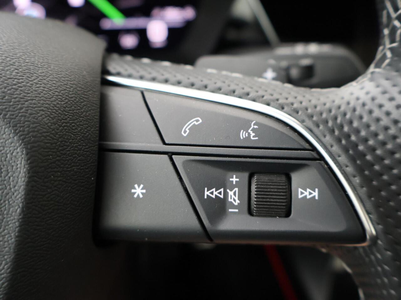 Audi S3 SPORTBACK 2.0 TSFI quattro | 333 PK | Panoramadak | Matrix LED koplampen | Head-up display | 19"LM velgen |