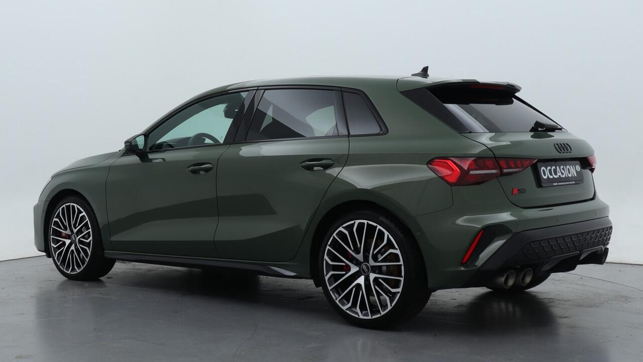 Audi S3 SPORTBACK 2.0 TSFI quattro 334pk | Panoramadak | Sonos | Akrapovic Performance uitlaat titanium|