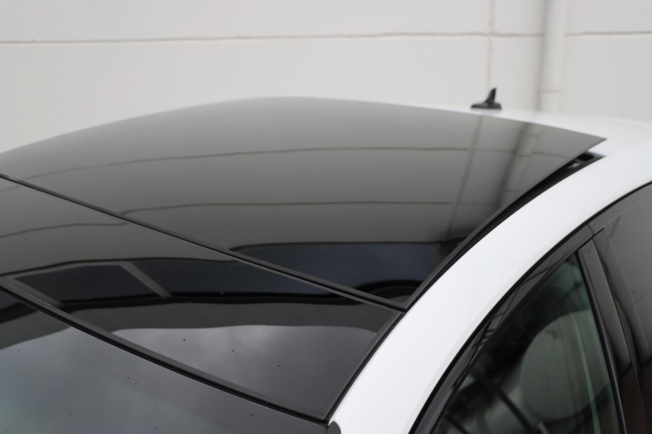 Audi S3 SPORTBACK 2.0 TFSI 310pk S tronic Quattro Edition One | Pano | B&O | Diamantstiksel