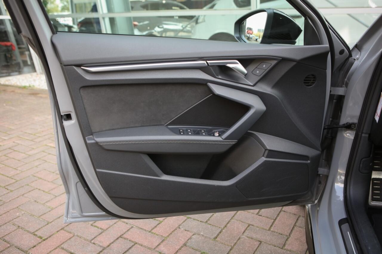 Audi S3 SPORTBACK 2.0 TFSI S3 | Pano | Milltek |