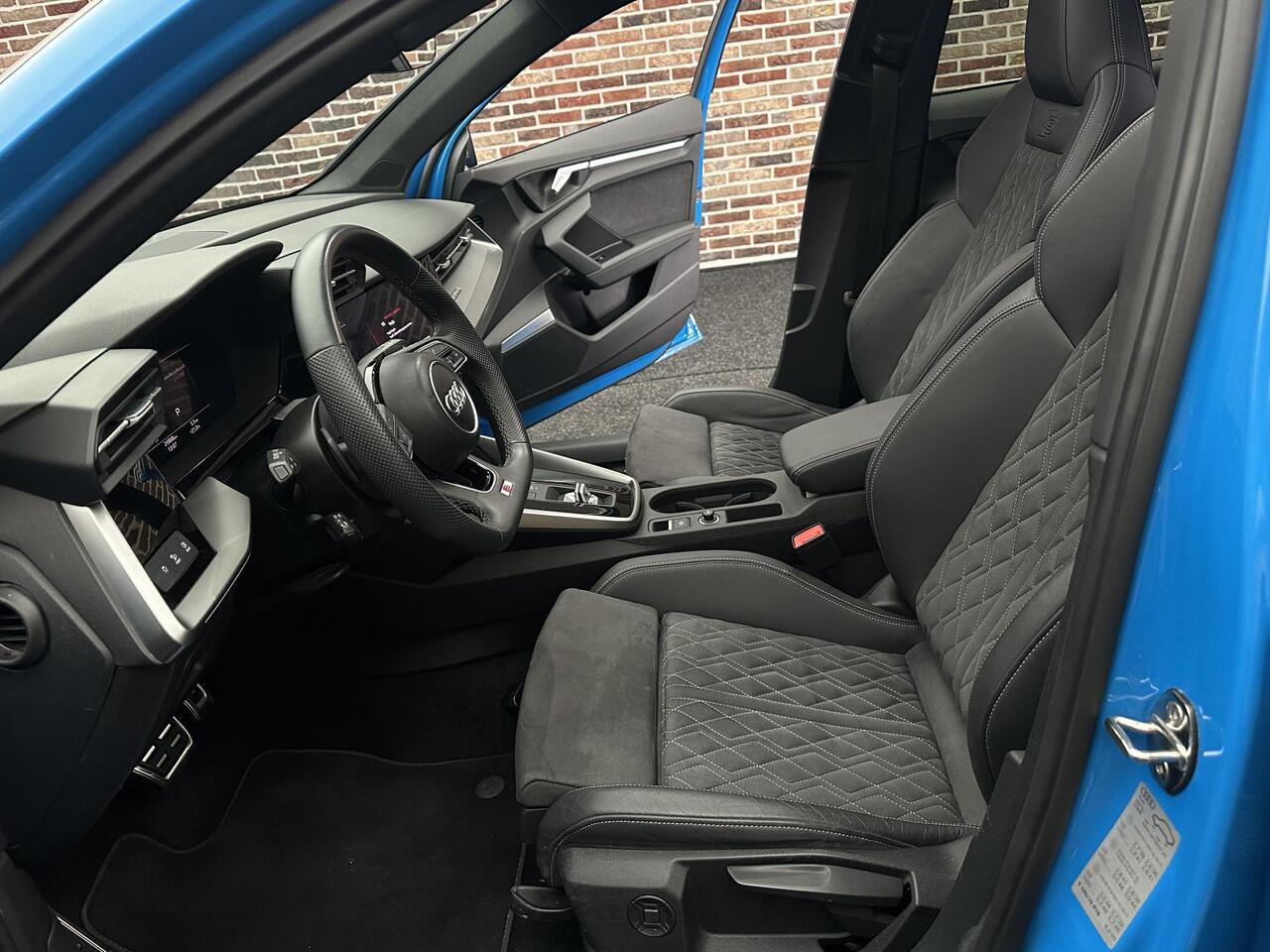 Audi S3 SPORTBACK 2.0 TFSI quattro Panorama B&O RS Stoel Matrix Camera