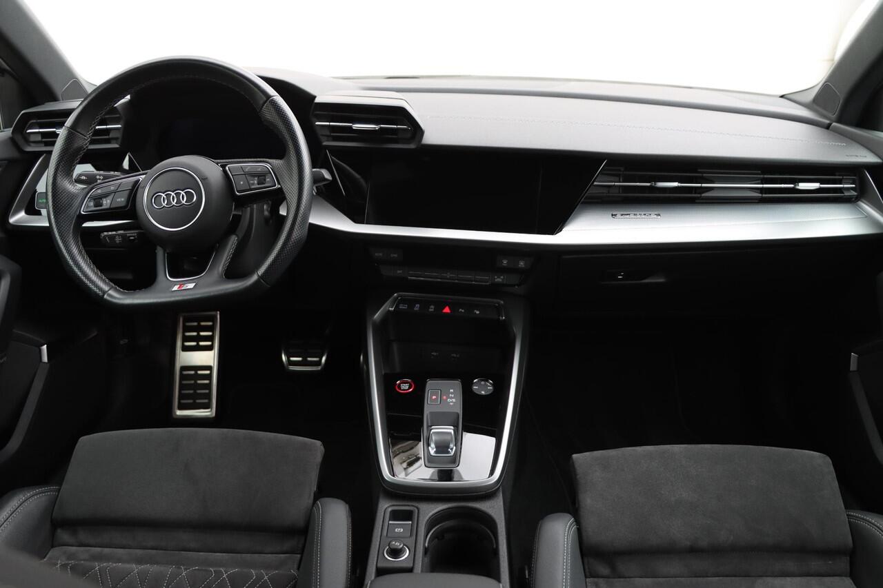 Audi S3 SPORTBACK 2.0 TFSI 310pk S tronic Quattro Edition One | Pano | B&O | Diamantstiksel