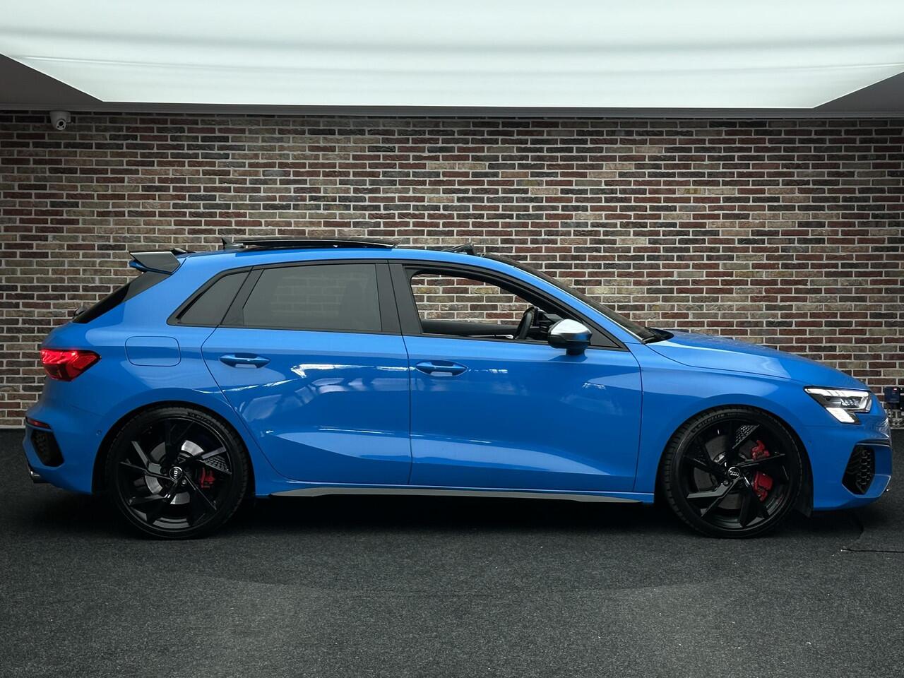 Audi S3 SPORTBACK 2.0 TFSI quattro Panorama B&O RS Stoel Matrix Camera