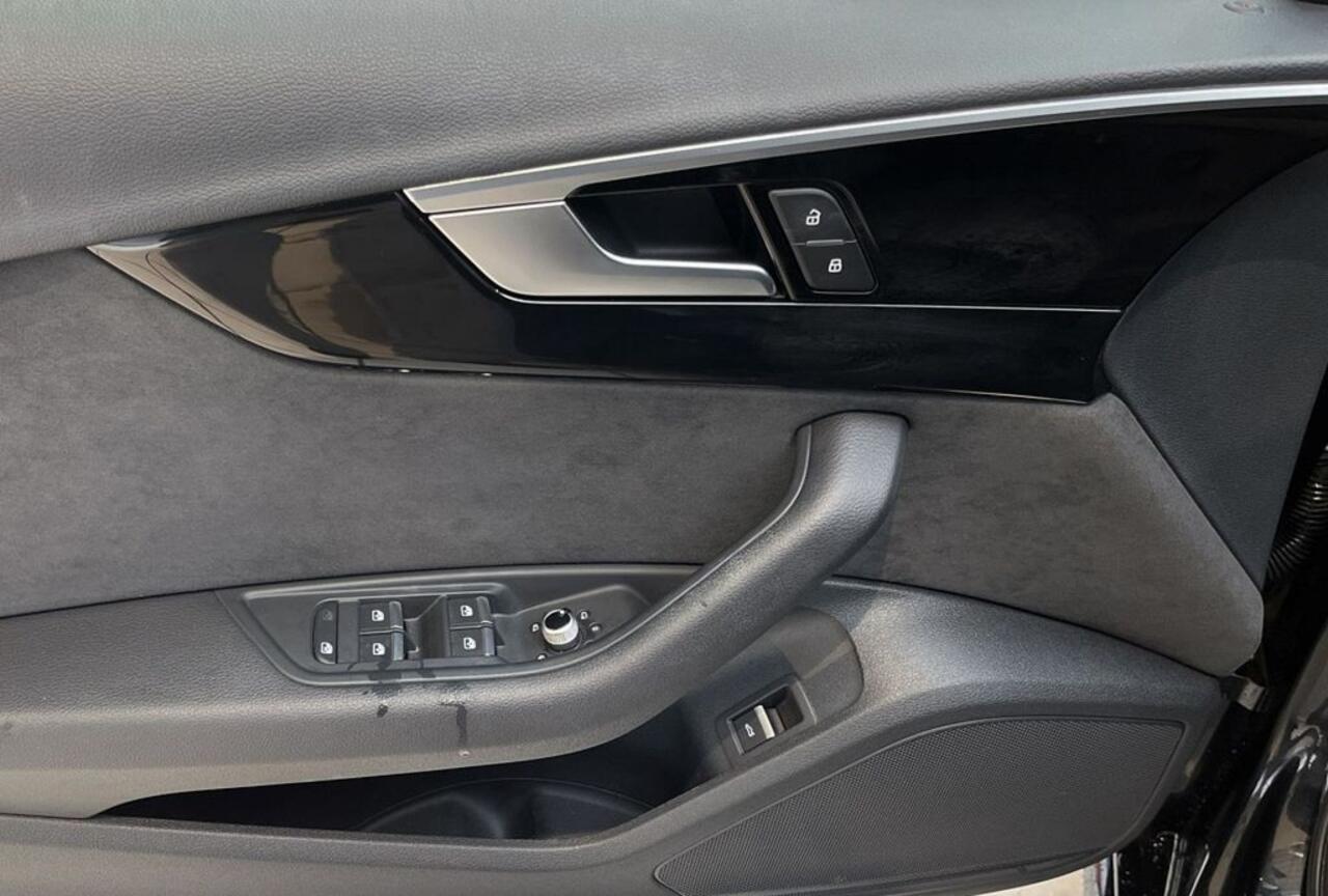 Audi S4 Avant 3.0 TDI quattro LED Navi Leder Massage 19 Inch Trekhaak