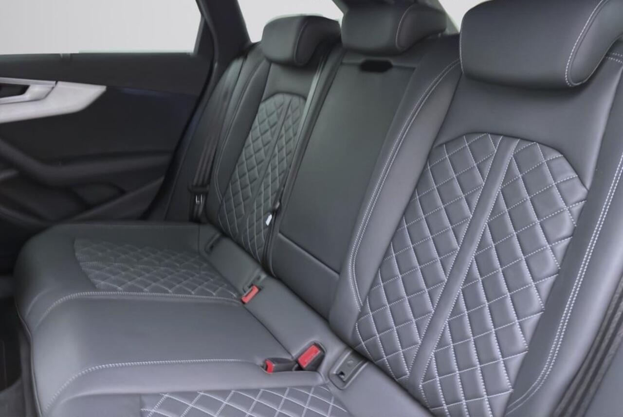 Audi S4 Avant S4 3.0 TDI Quattro 340 PK ACC Panoramadak 19 Inch Matrix LED Camera Sportstoelen PLUS