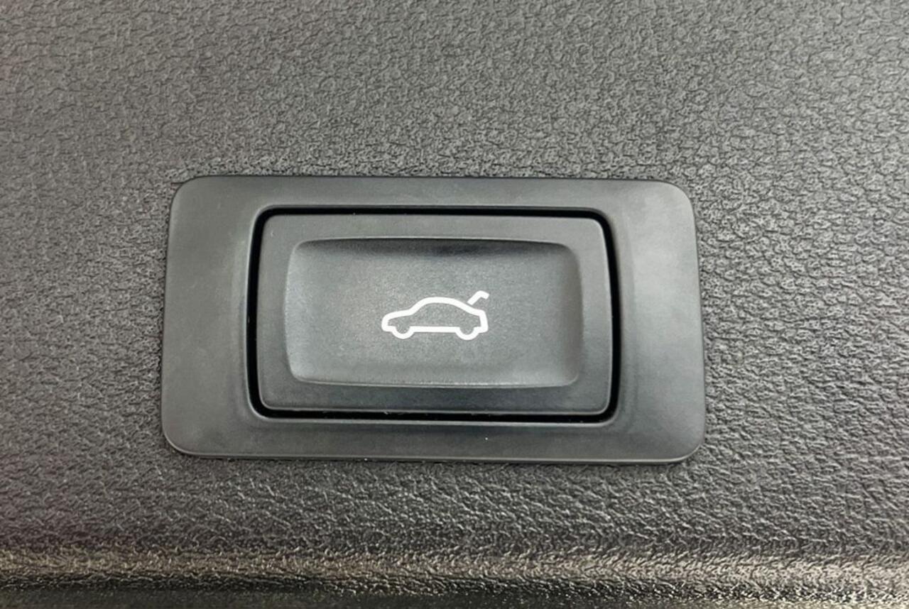 Audi S4 Avant 3.0 TDI quattro LED Navi Leder Massage 19 Inch Trekhaak