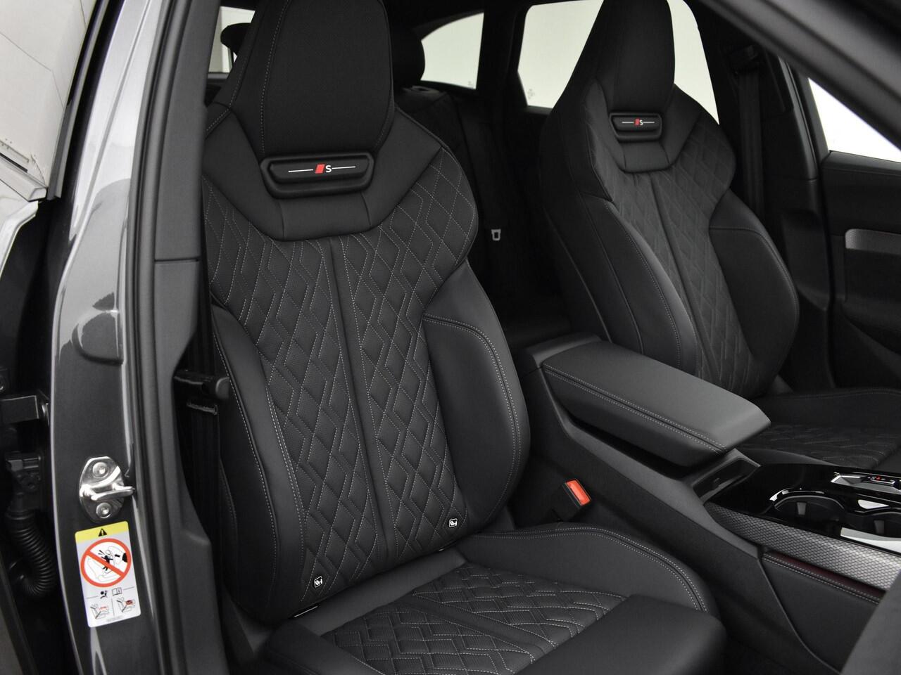 Audi S5 Avant 50 year edition 3.0 TFSI 367 PK · B&O · Lederen Sportstoelen S plus · Trekhaak elek. wegklapbaar · Panorama-glasdak