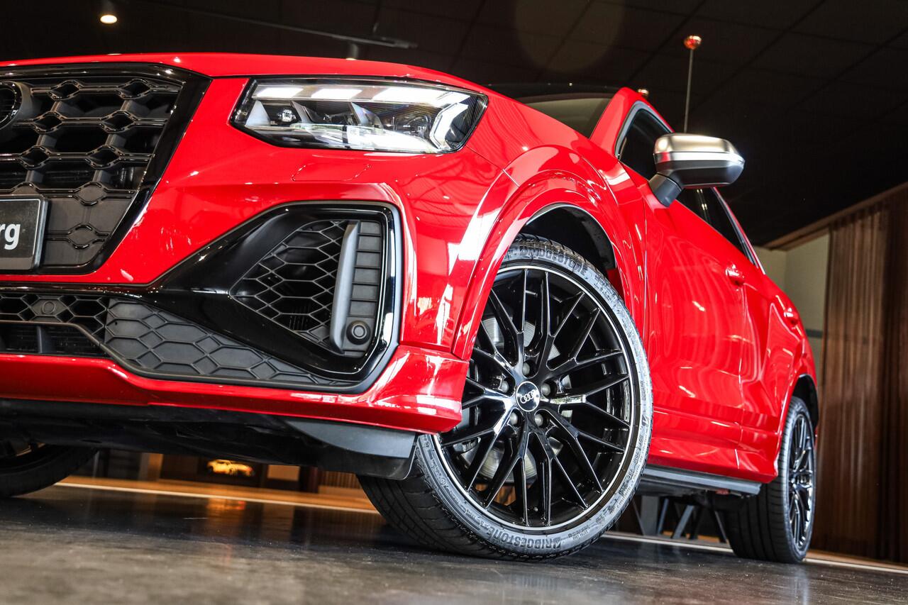 Audi SQ2 2.0 TFSI quattro Edition One VOLL Black Nappa RS Leder, Pano, ACC, Matrix, Camera, Virtual Cock, Keyless, Sportdesign/ Ambiente+/ Comfort+/ Functie/ Hulp/ Park/ Veiligheids/ Opberg Pakket, Trekhaak, Lmv 19''