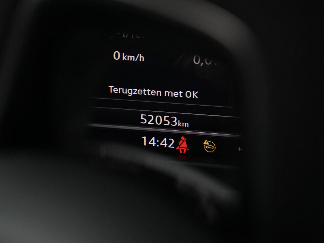 Audi SQ2 2.0 TFSI 300 pk S-tronic quattro | Panoramadak | Matrix LED | Achteruitrijcamera | Stoelverwarming