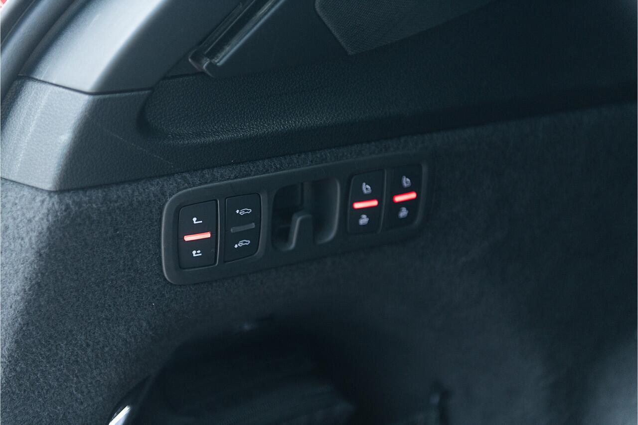 Audi SQ7 4.0 TFSI SQ7 quattro 7p ACC Matrix Pano 4wielbest. Massage 360 Softcl. HeadUp Memory Trekhaak