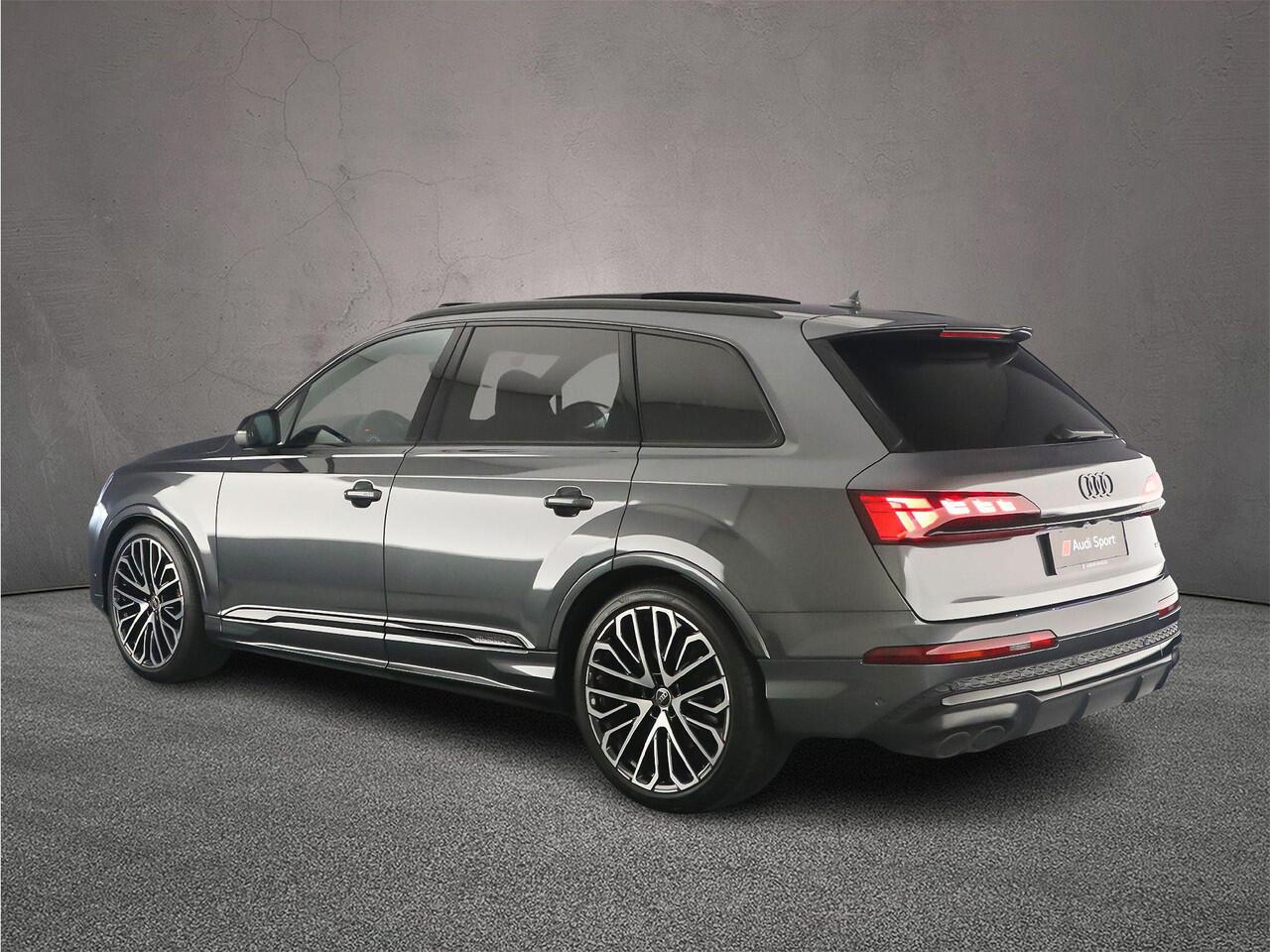 Audi SQ7 507pk 7p | Pano | B&O | Adv. Onderstel | Laser | 360Cam | Keyless | 22 inch | Leder | 4-wiel best. | 7 Persoons | Trekhaak |