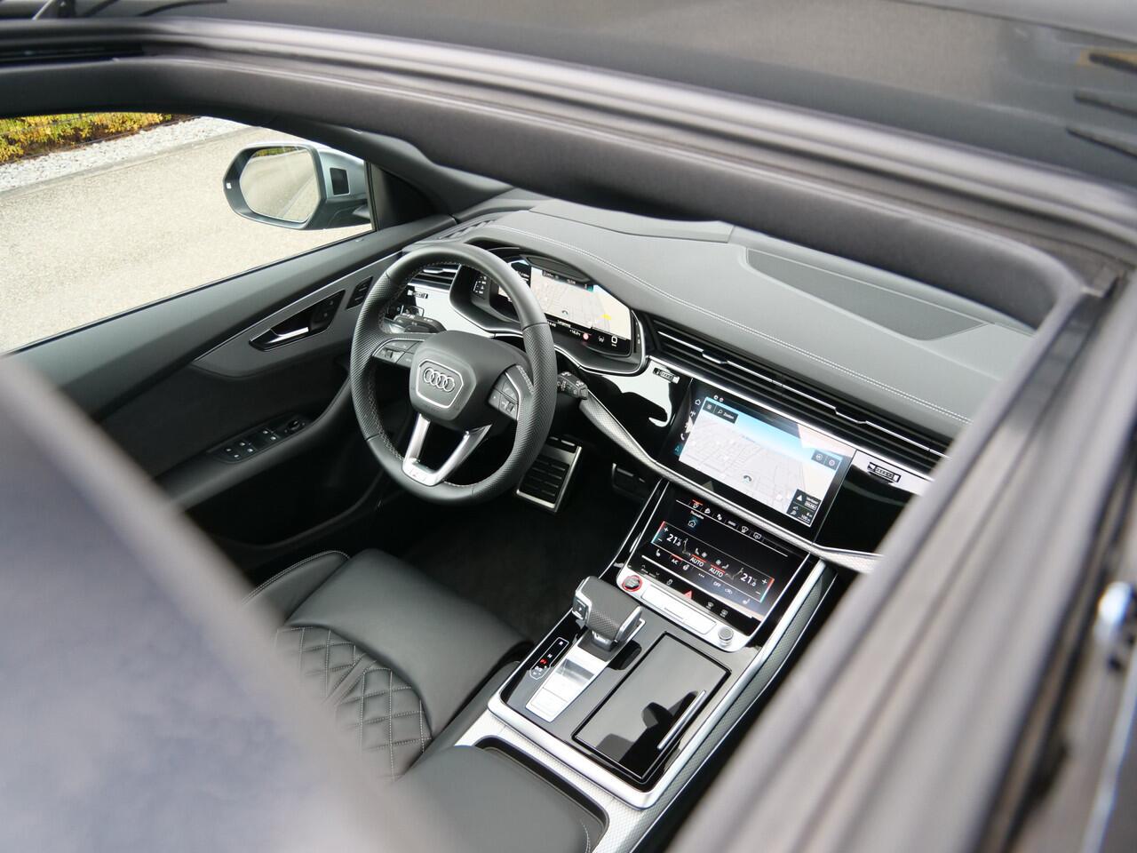 Audi SQ8 4.0 TFSI SQ8 Quattro 507 Pk Trekhaak / Schuifdak / 4 wielsturing / Soft close / Bang & Olufsen
