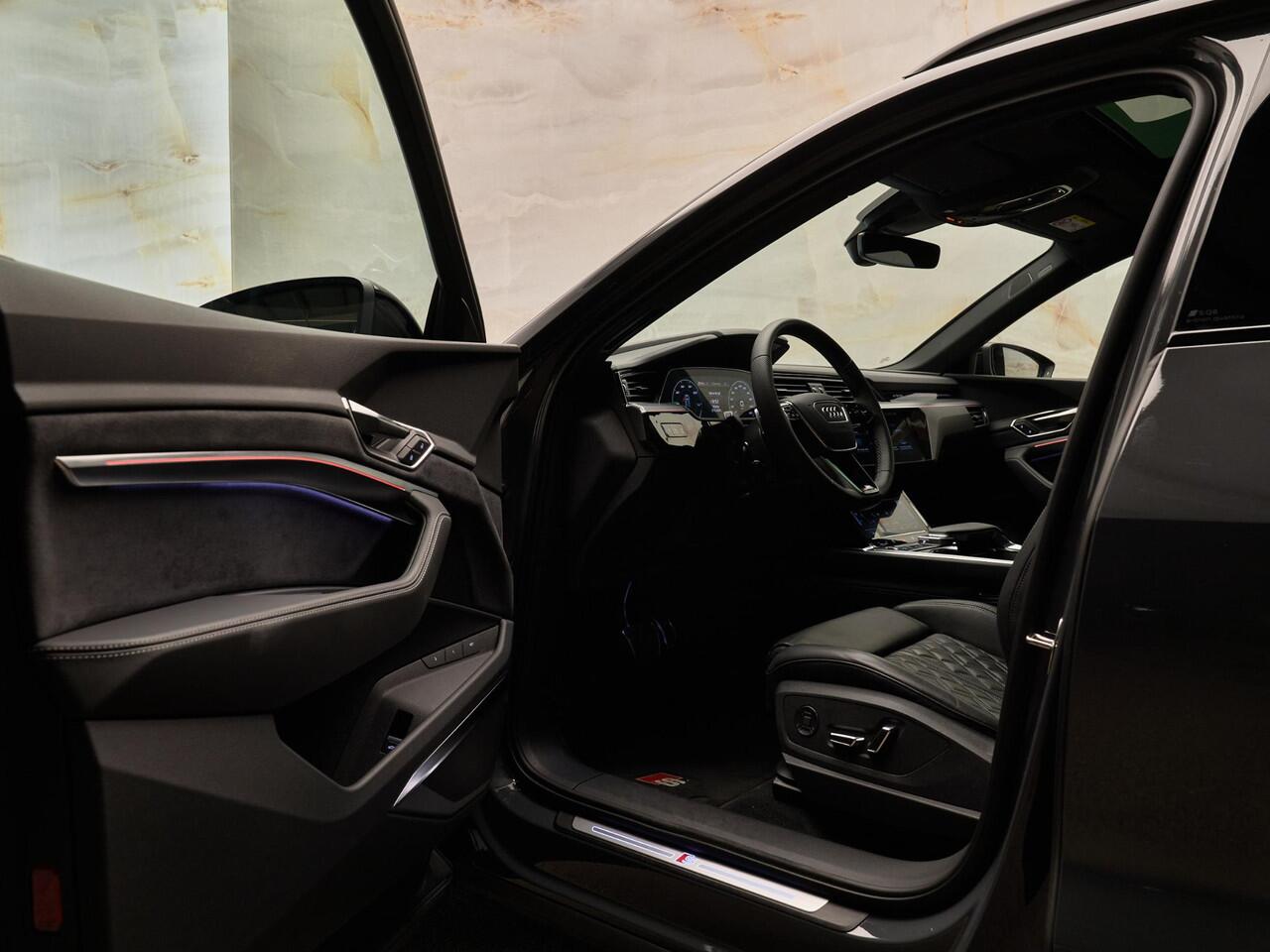 Audi SQ8 e-tron Quattro, NL-auto, 1e eig., pano, 23", luchtv., S Sportstoelen, B&O, matrix-LED, memory, 360 camera, leder, keyless, ACC, privacy