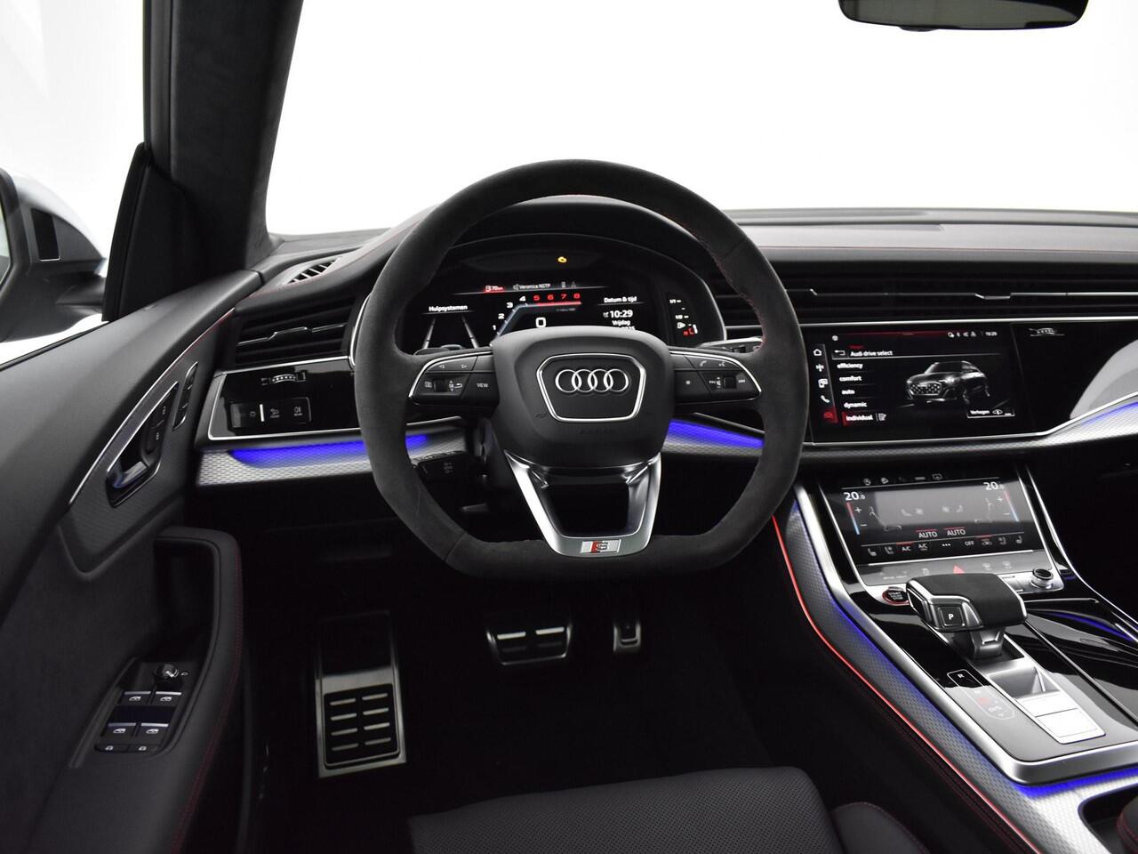 Audi SQ8 4.0 TFSI quattro 507 PK · HD-matrix + laser koplampen · Panoramadak · Audi exclusive Alcantara · Sportstoelen plus rood stiksel