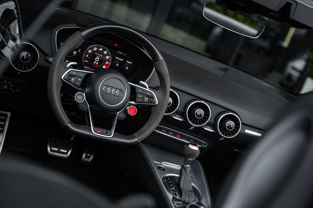 Audi TT RS 2.5 TFSI Roadster Quattro | Black Edition | B&O | Elektr. stoelen | Camera