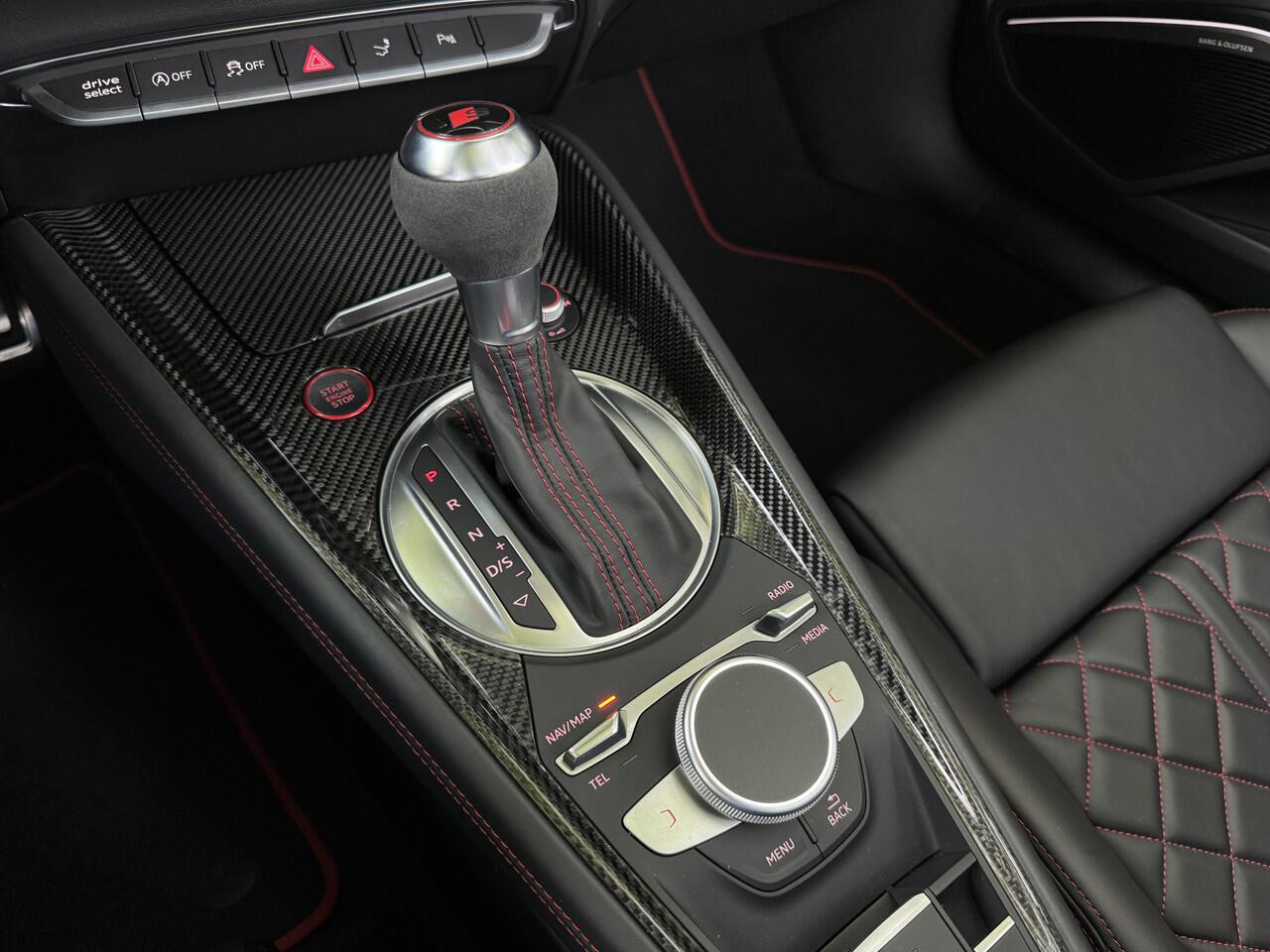 Audi TTS Roadster Competition, B&O, Carbon