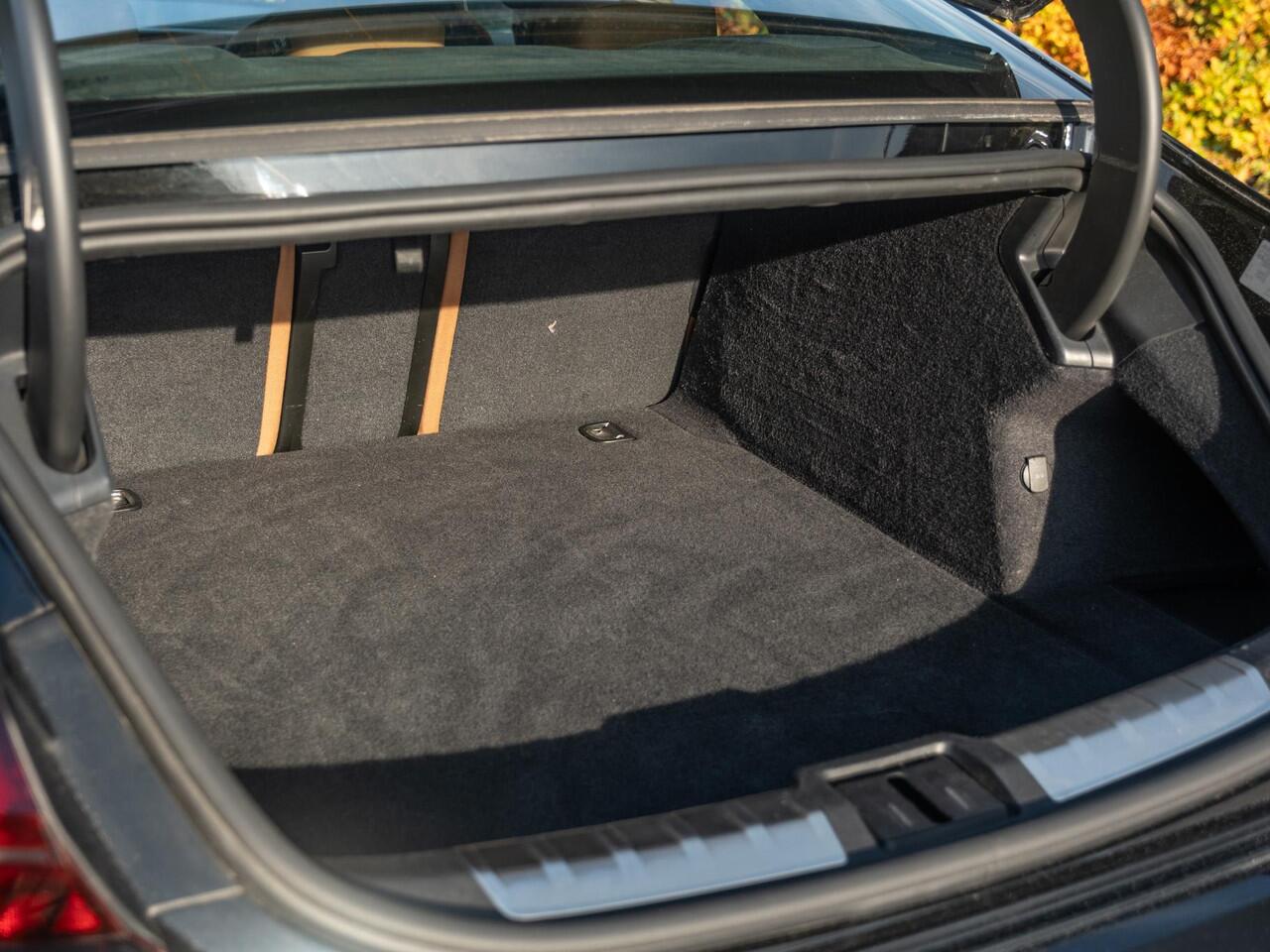 Audi e-tron GT RS 93 kWh 598pk | Volleder Exclusive | 21"| Panodak | Stoelkoeling en Verw | Etc..