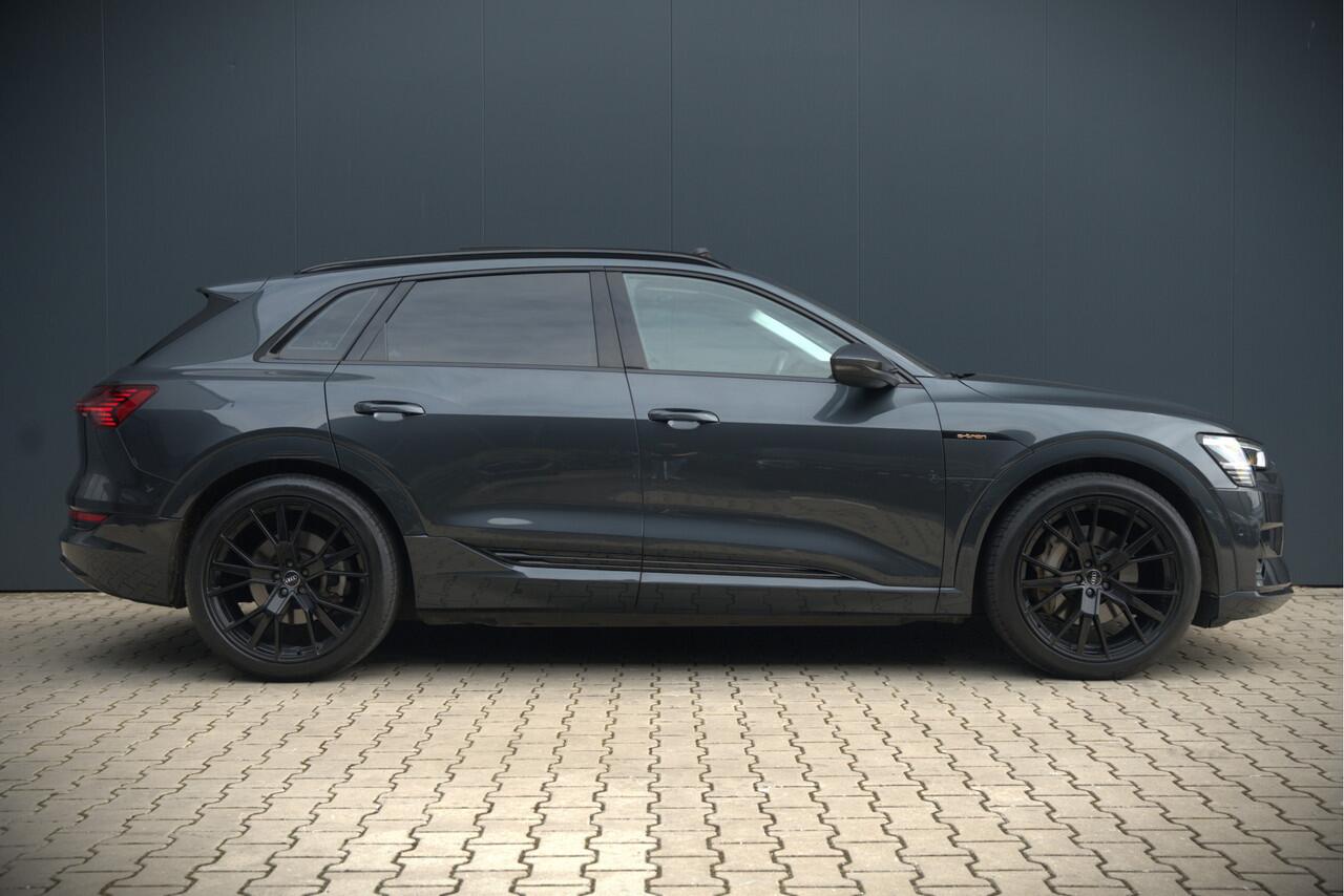 Audi e-tron 50 quattro Business edition Plus 71 kWh | Black Edition | Panoramadak | Camera | Memory Seats | Luchtvering | Adaptive Cruise Control | Keyless | Matrix LED | Leder | Stoelverwarming | NAP |