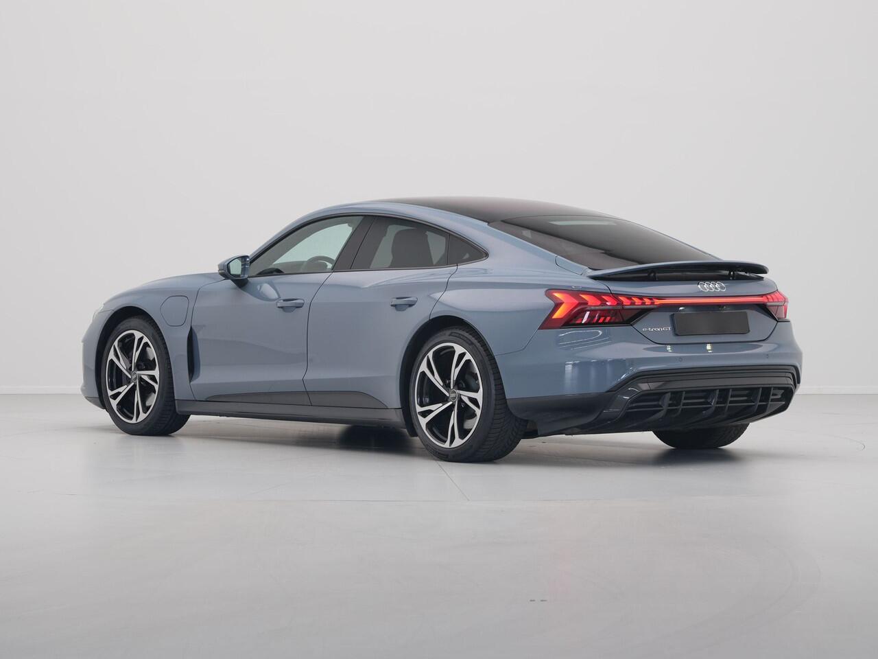 Audi e-tron GT 93 kWh Panorama Camera Matrix Stoelverwarming Carplay Navigatie 96